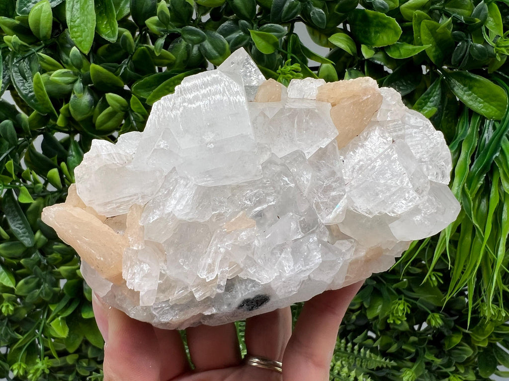 STUNNING Apophyllite,Stilbite,on CHALCEDONY,natural,collection minerals specimen,India ,Mineral,Crystal,Stone Mineral Specimen India Crystal