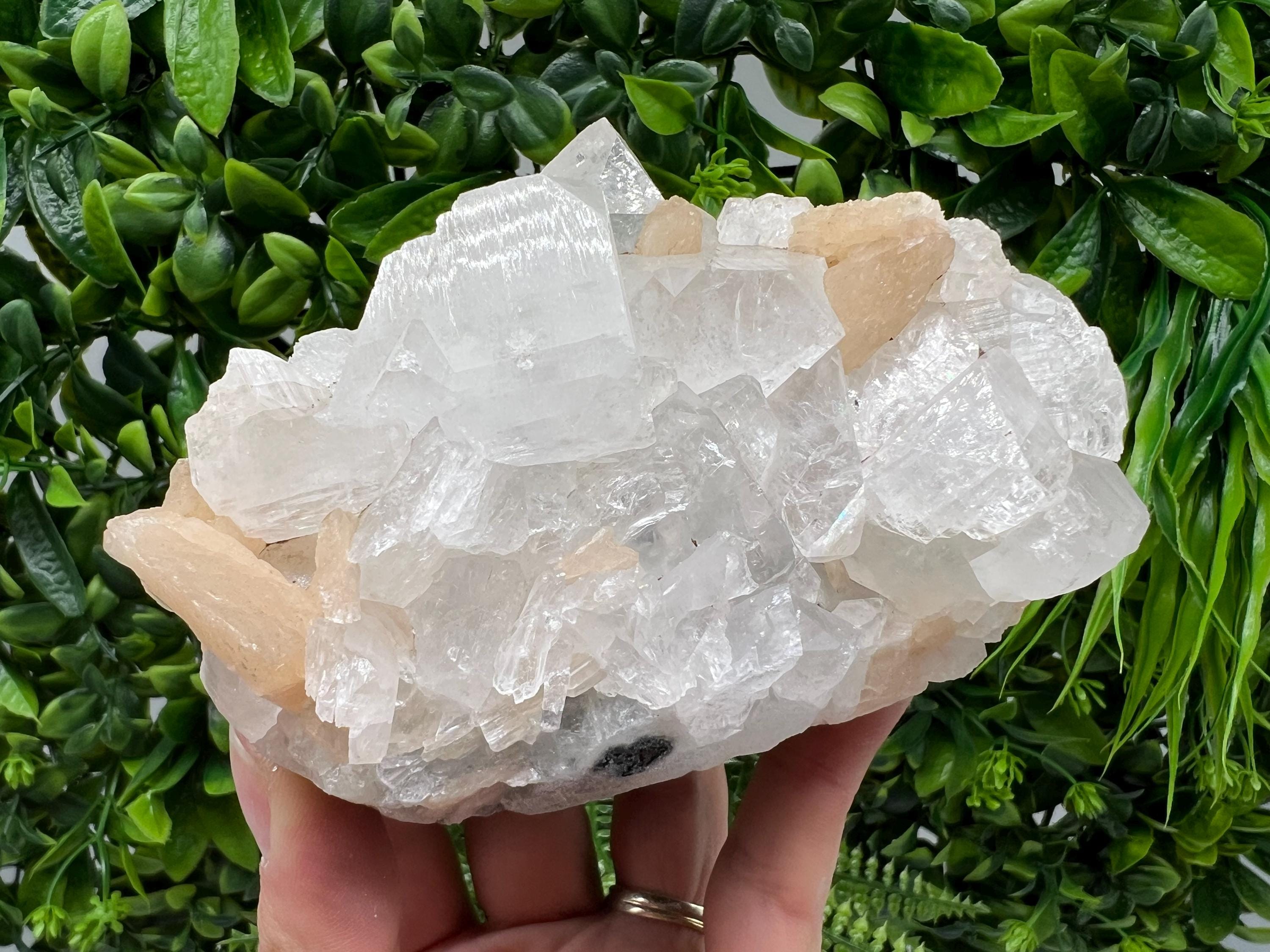 STUNNING Apophyllite,Stilbite,on CHALCEDONY,natural,collection minerals specimen,India ,Mineral,Crystal,Stone Mineral Specimen India Crystal