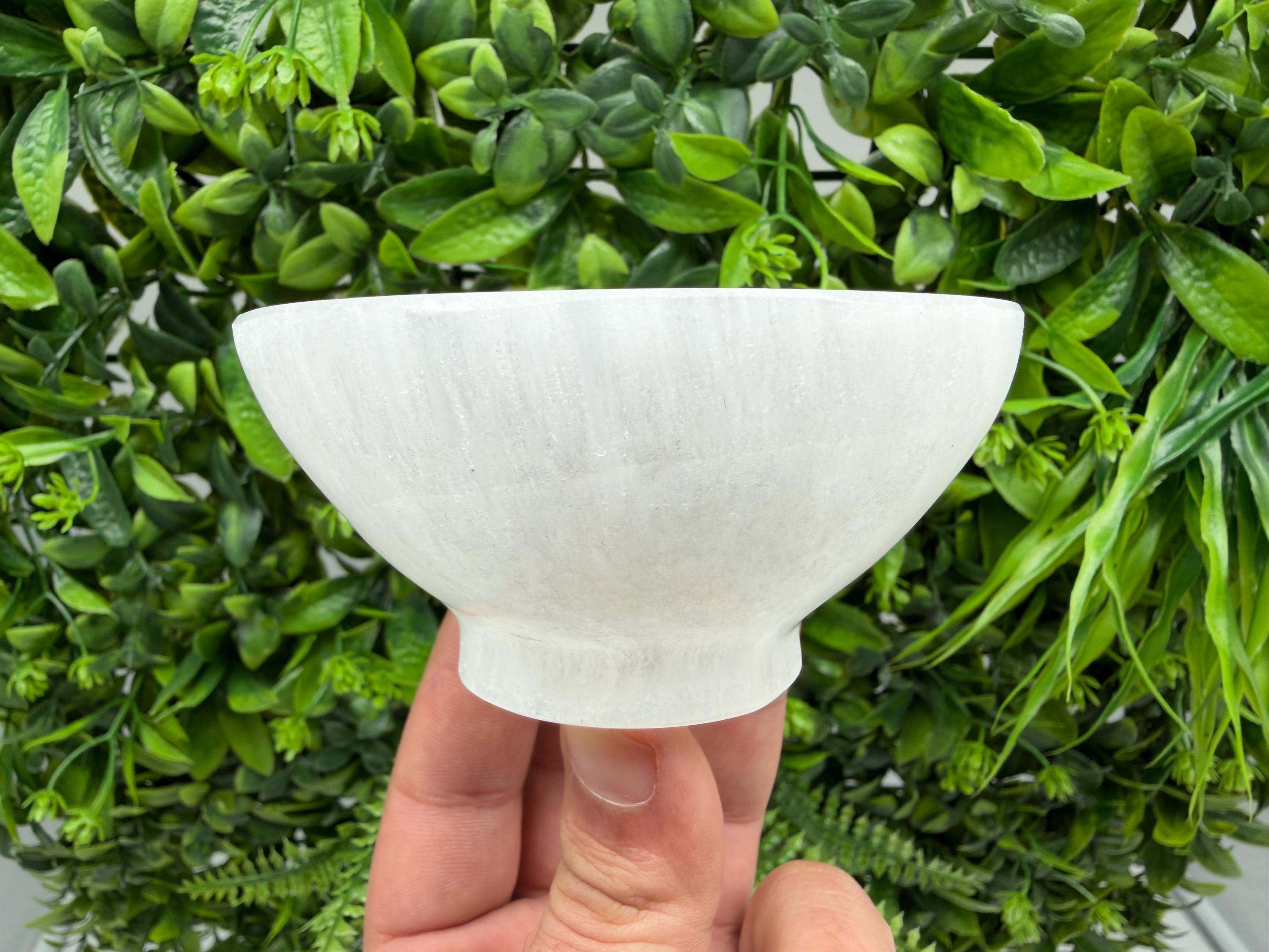 Selenite Crystal Charging Bowl – Natural Hand-Carved Cleansing Dish for Altar Decor
