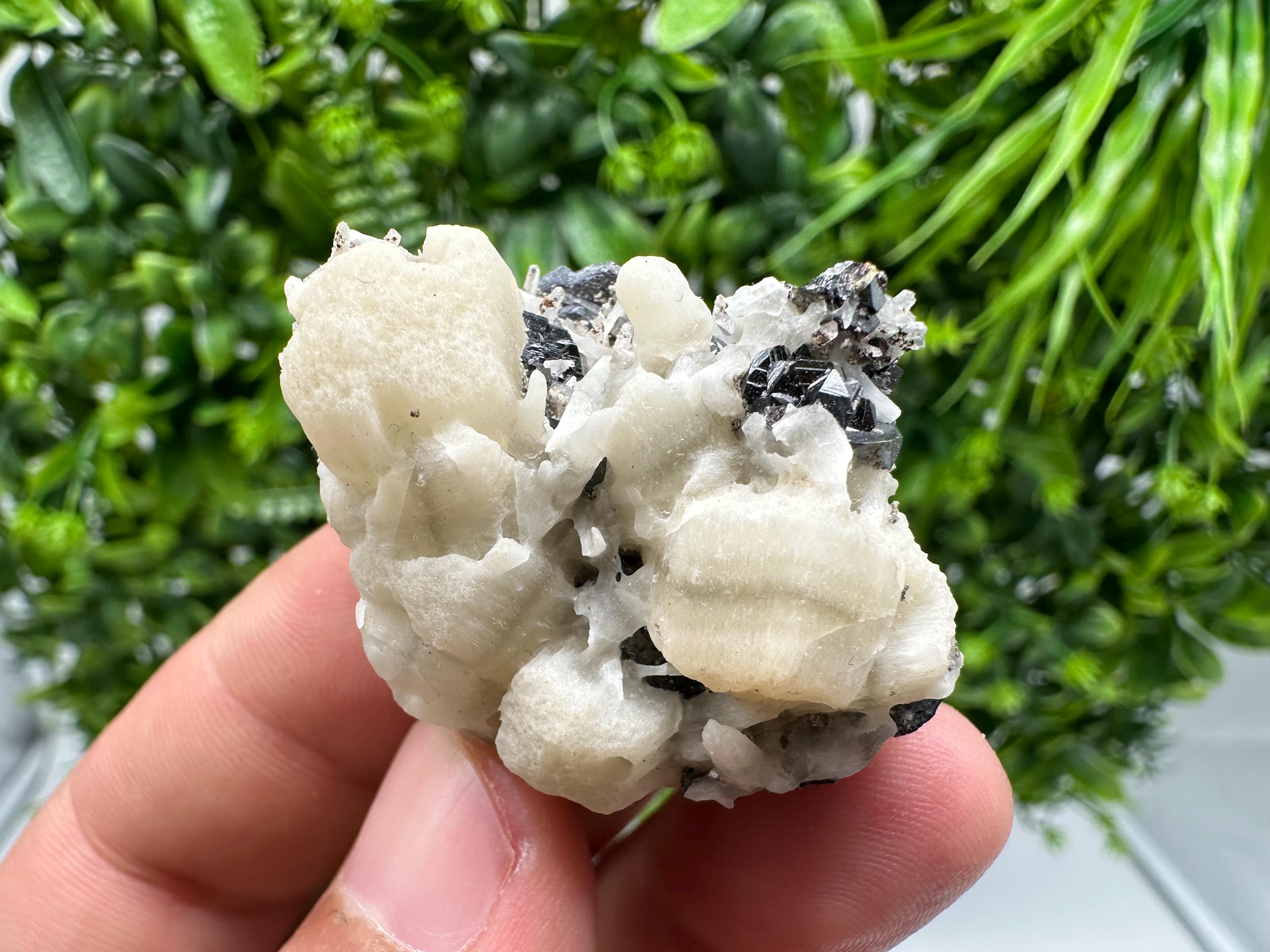 Natural Calcite Mineral Specimen: Bulgarian Home Decor Stone