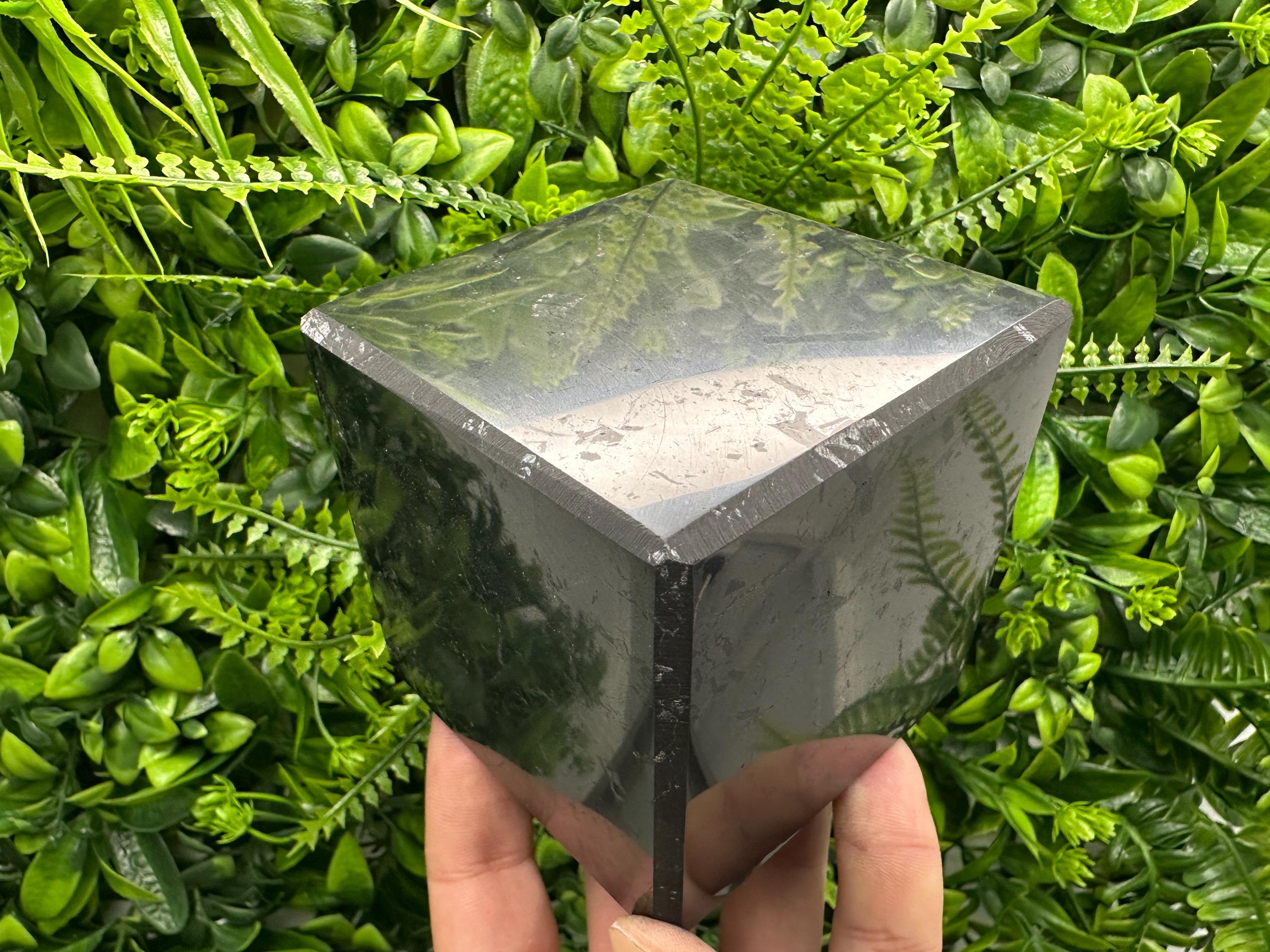 8cm Shungite Crystal Cube: EMF & 5G Protection, Healing Stone