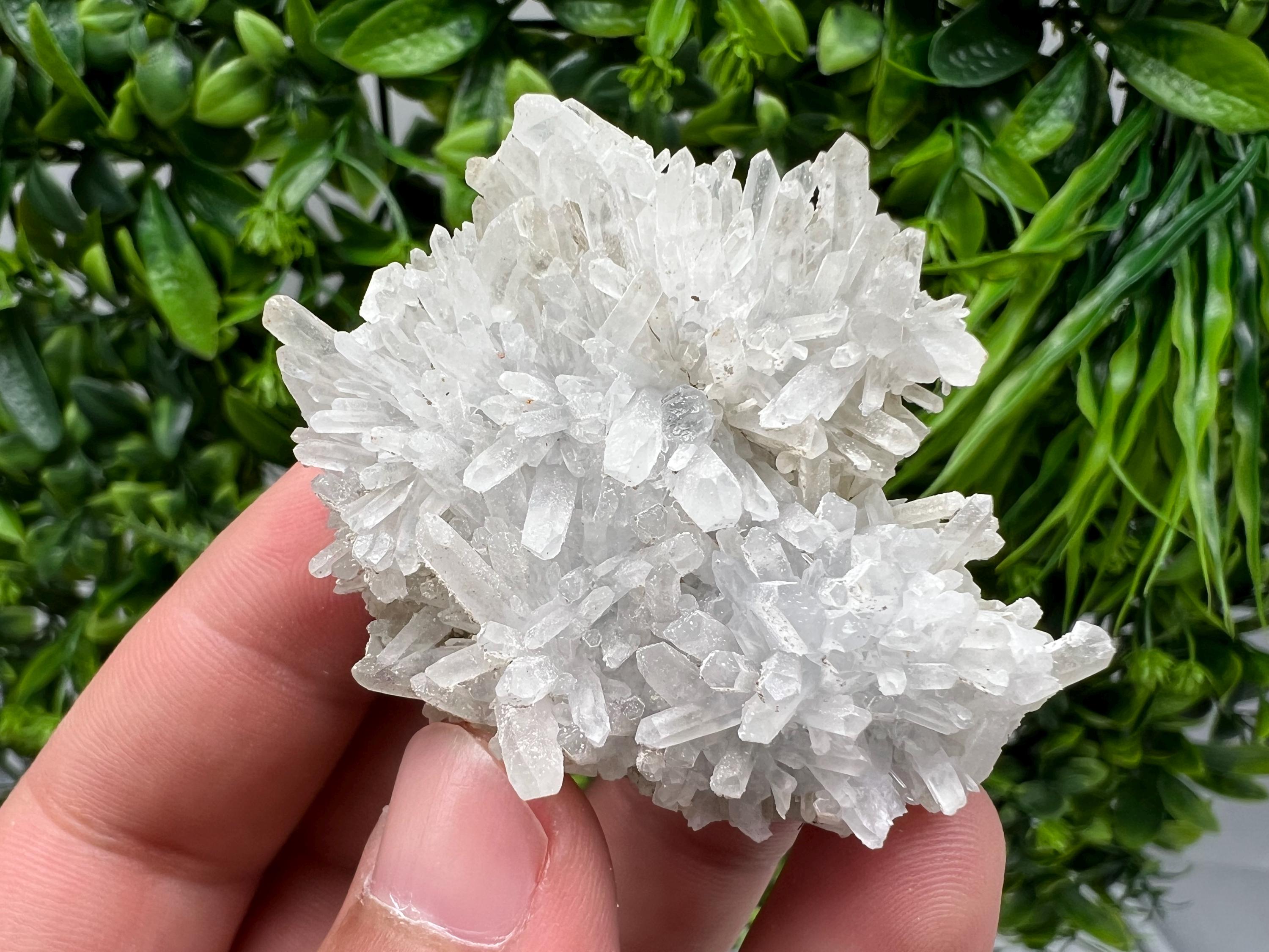 Stunning Quartz whit Chlorite inclusions from Borieva mine,Bulgaria,collection,mineral specimen,crystal,home decor stone,gift ,quartz cluste