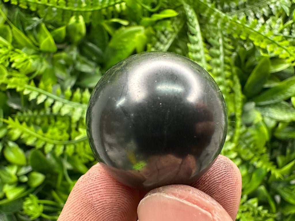 Shungite Sphere 3cm: Polished EMF Protection Crystal