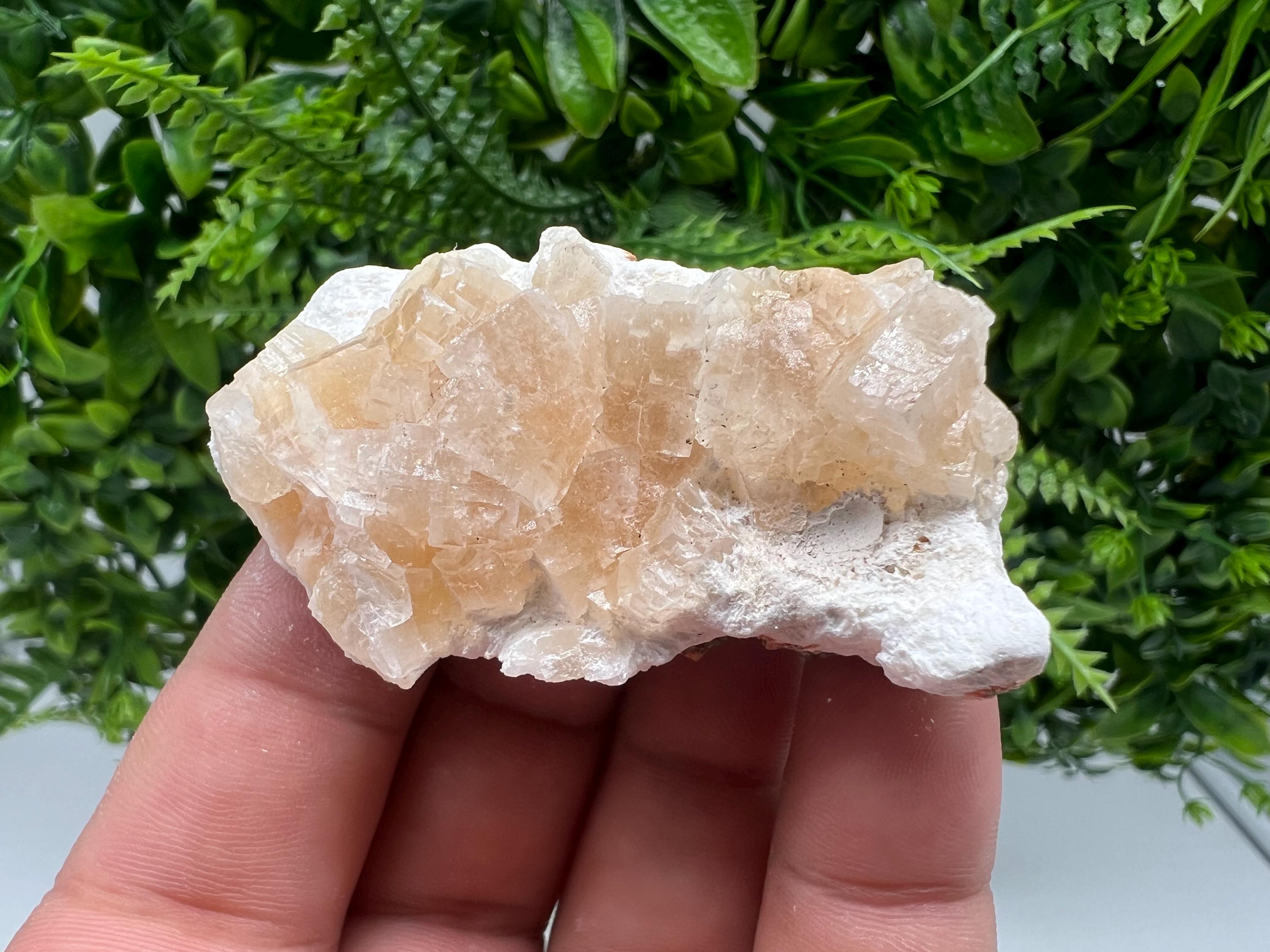 Heulandite Apophyllite Cluster: Raw Gold Minerals from India