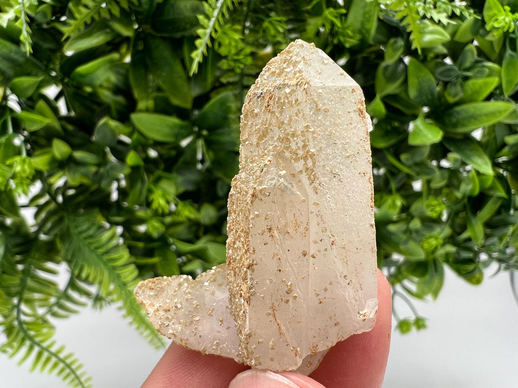 Quartz whit Brown Rhodochrosite from Djurcovo mine,Bulgaria,Quartz,Rhodochrosite cluster,natural mineral,collection crystal,mineral specimen