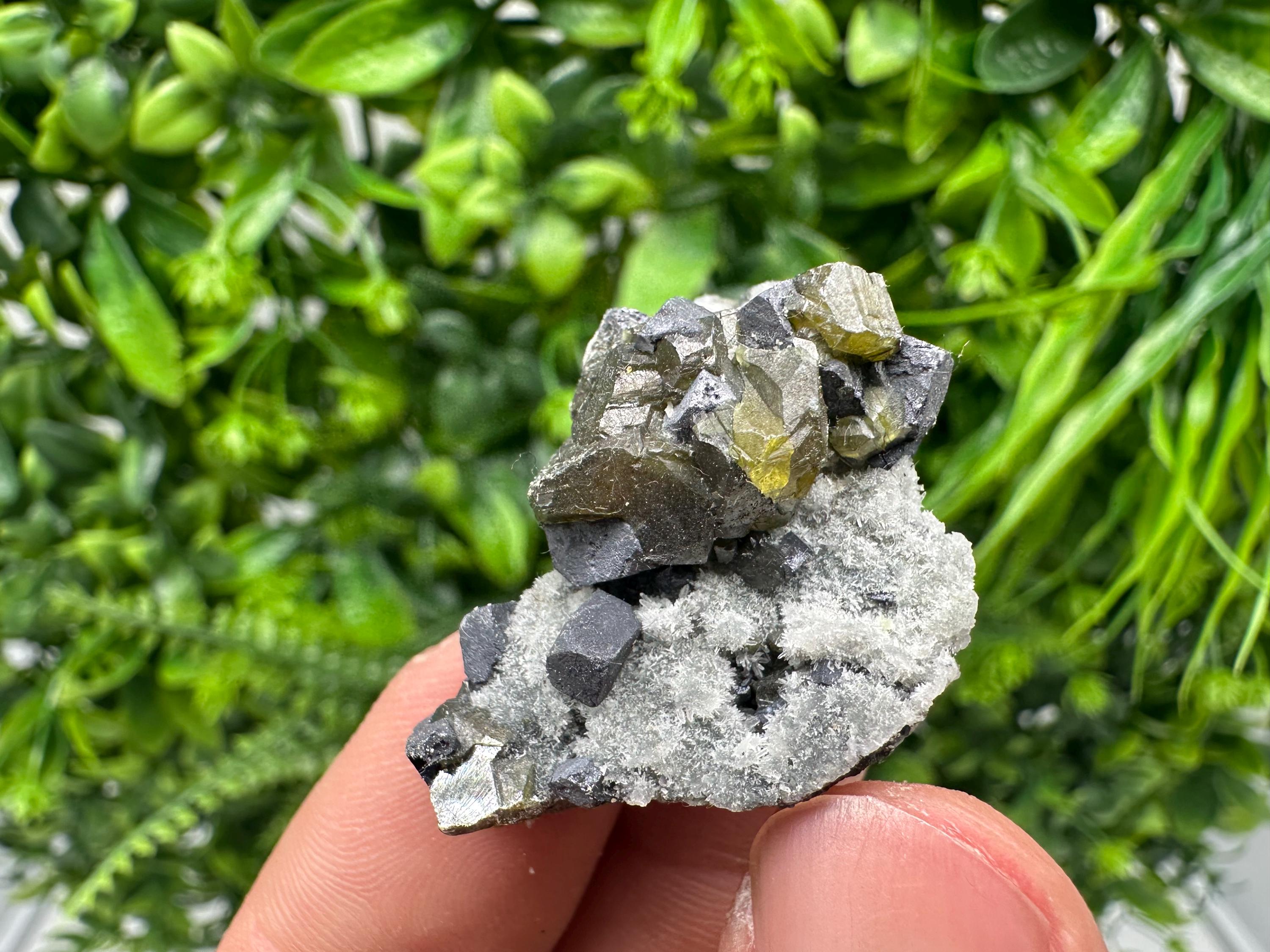 Transparent Sphalerite Gem: Rare Cleiophane Crystal, Bulgaria