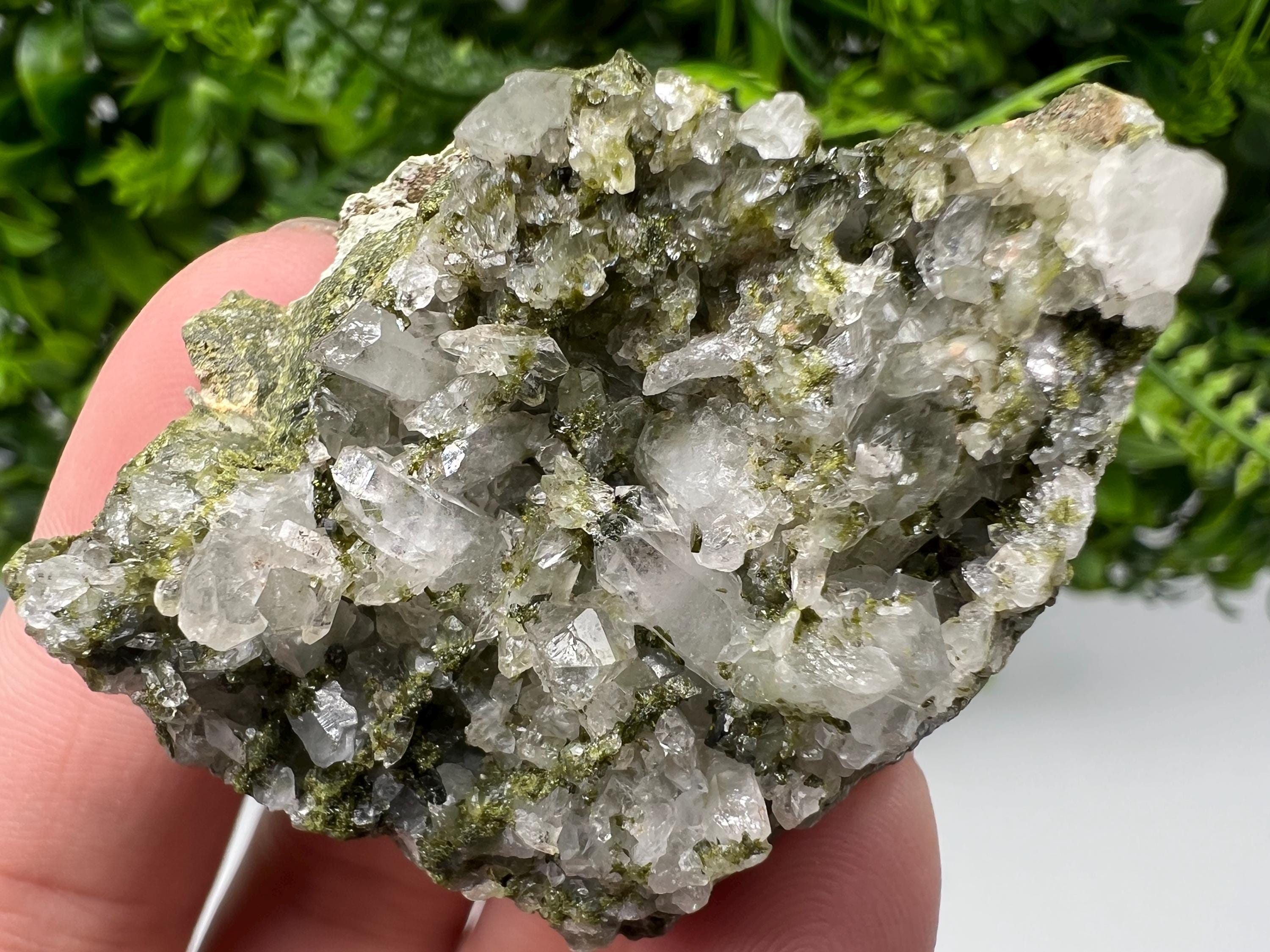 Stunning,Epidote with Quartz from Hakkari Turkey,Rainbow EPIDOTE,Mineral,Collection,Collection’s,GIFT,Epidote Crystal,Epidote from Turkey