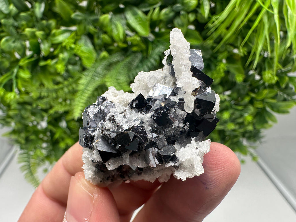 Stunning Quartz whit Sphalerite,Hematite,Iron oxide from 9th September mine,natural,collectible mineral specimen,home decor stone,gift,cryst