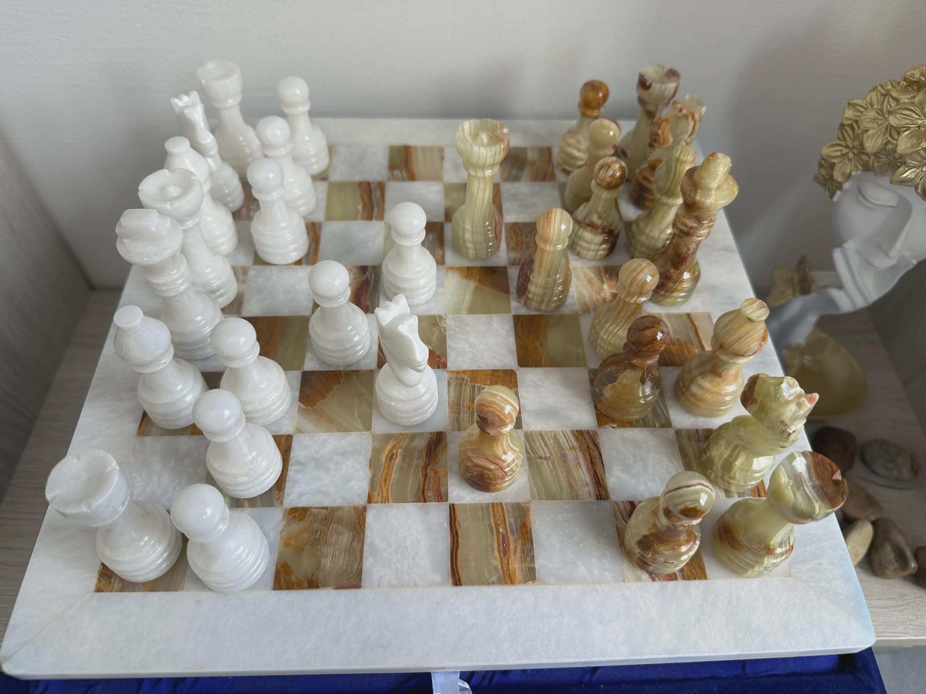 Large Onyx  Chess Set (30/30 cm)