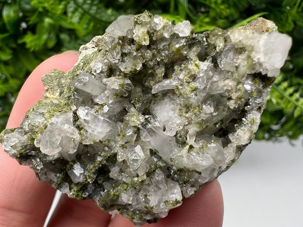 Stunning,Epidote with Quartz from Hakkari Turkey,Rainbow EPIDOTE,Mineral,Collection,Collection’s,GIFT,Epidote Crystal,Epidote from Turkey