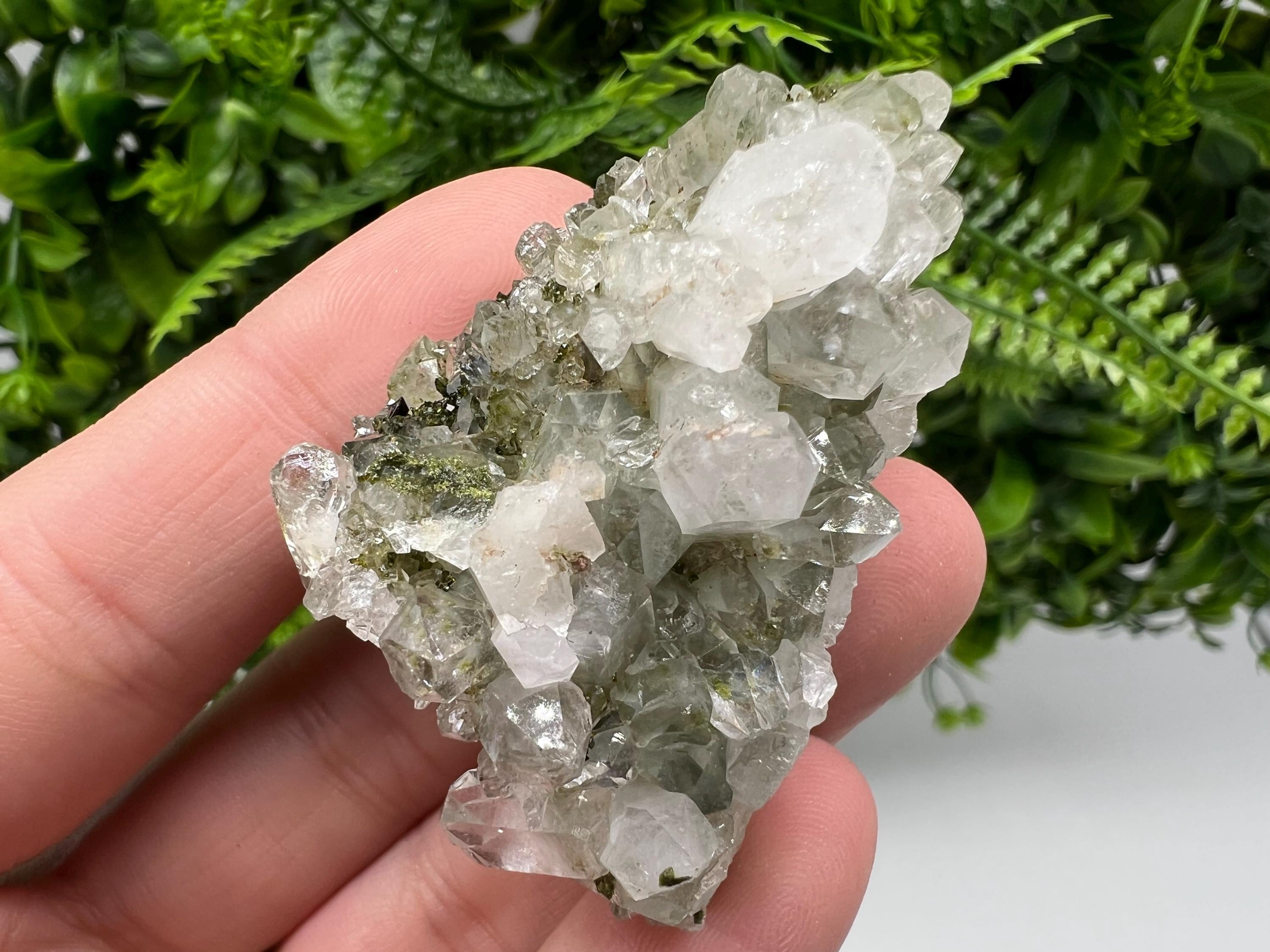 Stunning,Epidote with Quartz from Hakkari Turkey,Rainbow EPIDOTE,Mineral,Collection,Collection’s,GIFT,Epidote Crystal,Epidote from Turkey