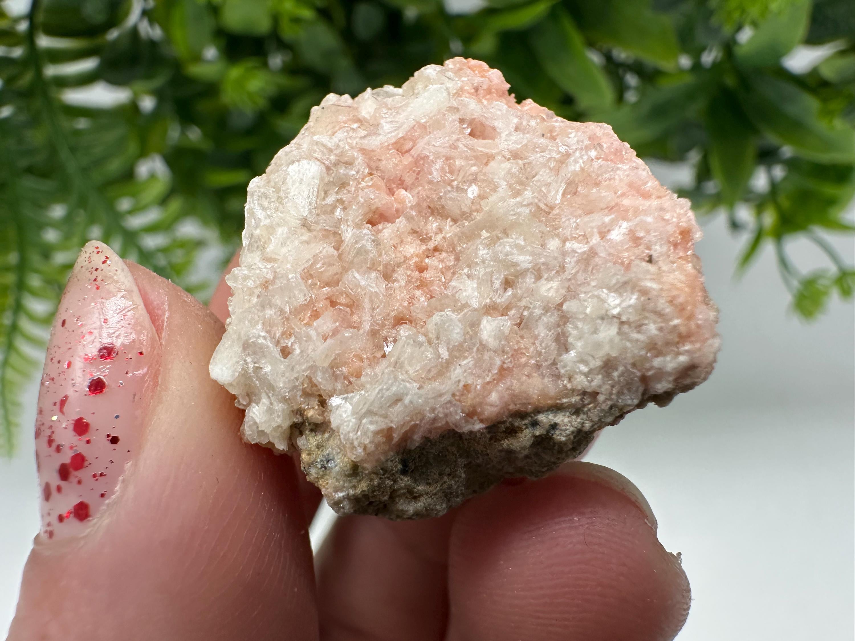 Pink Rhodochrosite Crystal: Starnica Mine, Bulgaria, Home Decor