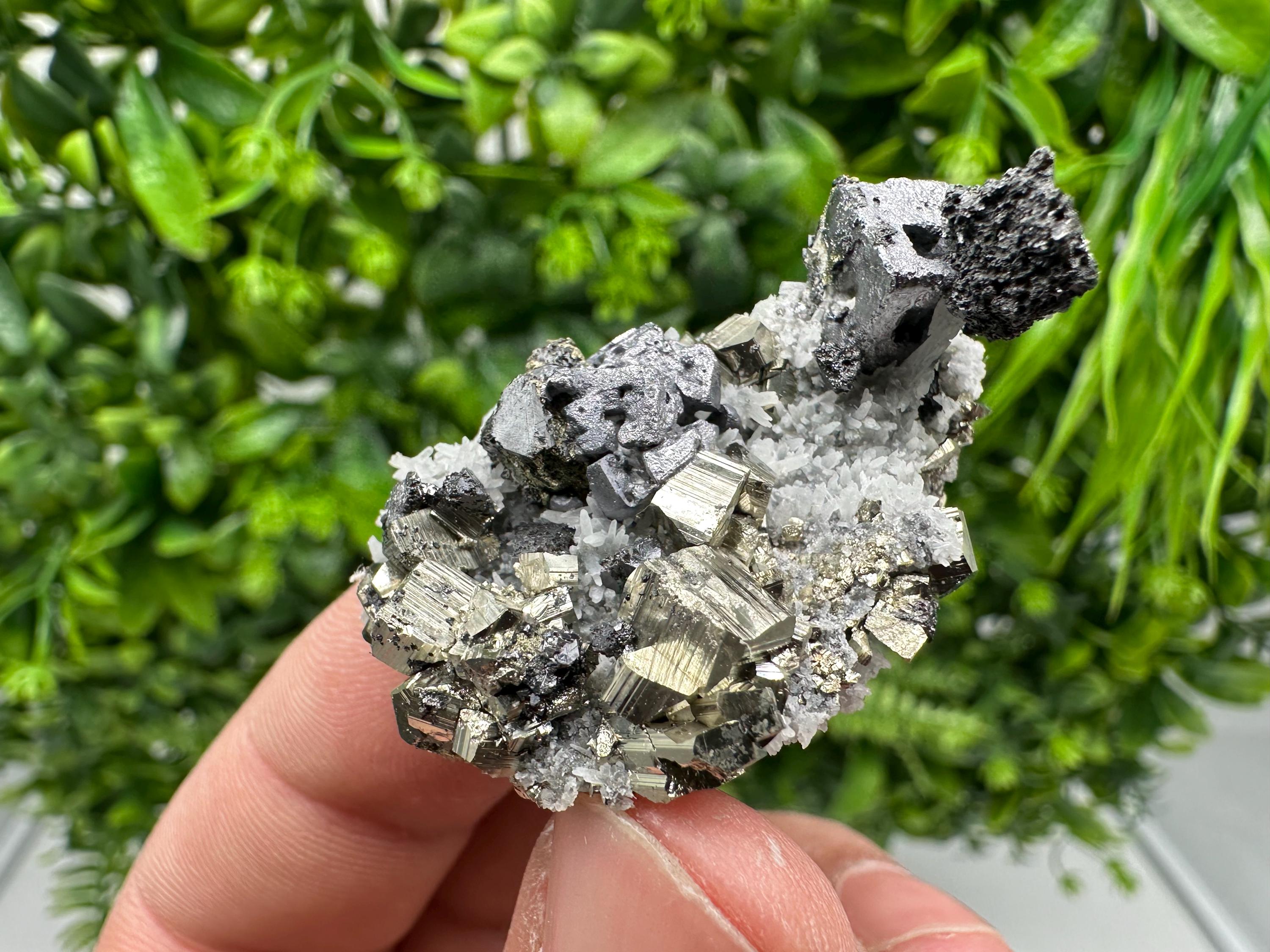 Golden Pyrite,Sphalerite,Galena from 9th September mine,Madan,Bulgaria,natural,collectible mineral specimen,home decor crystal,Pyrite clus