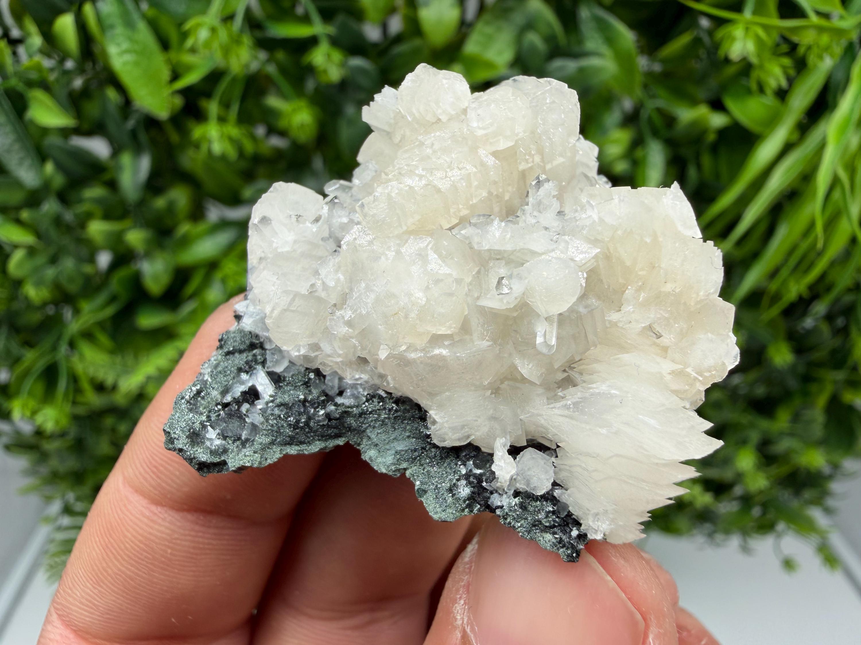 Wonderful Calcite,Quartz on Chlorite matrix,from Borieva mine,Madan,Bulgaria,natural collection mineral specimen,rare crystal,home decor
