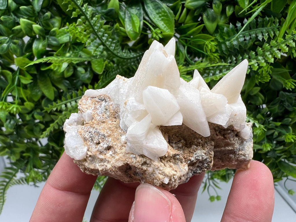 Calcite on Aragonite & Green Quartz: Djurcovo Mine, Bulgaria