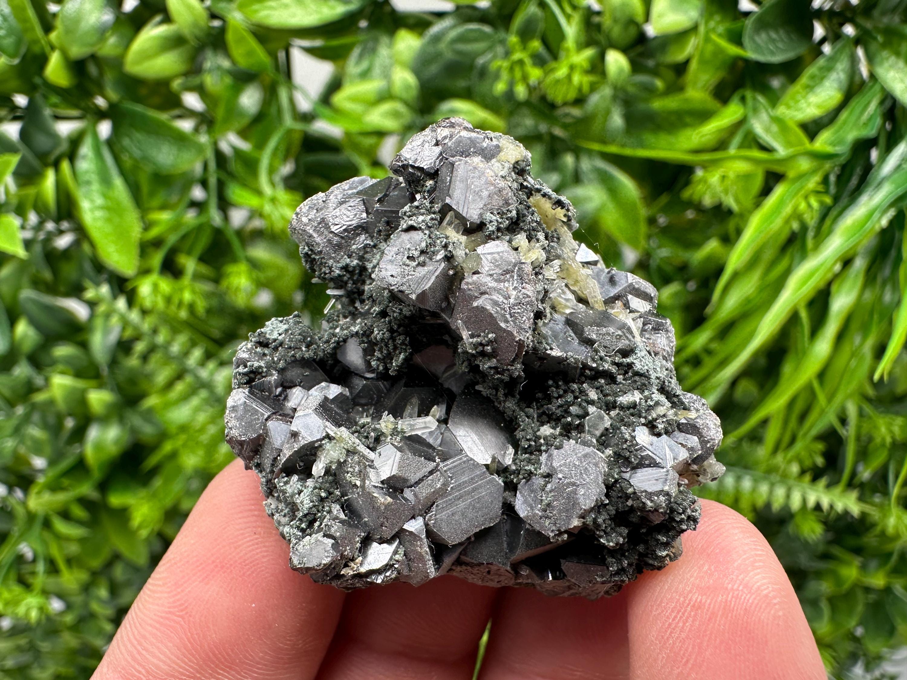 Aesthetic bigger Sphalerite whit Chlorite from Borieva mine Madan Bulgaria natural minerals souvenir crystal gift home decor stone rock