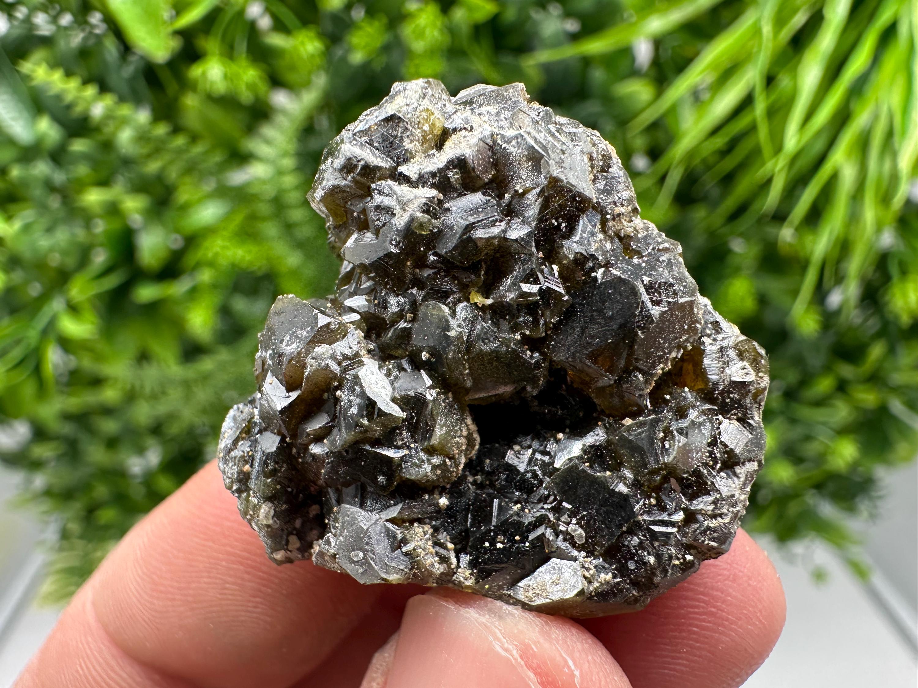 Cleiophane Sphalerite Gem: Transparent Green Crystal, Bulgaria