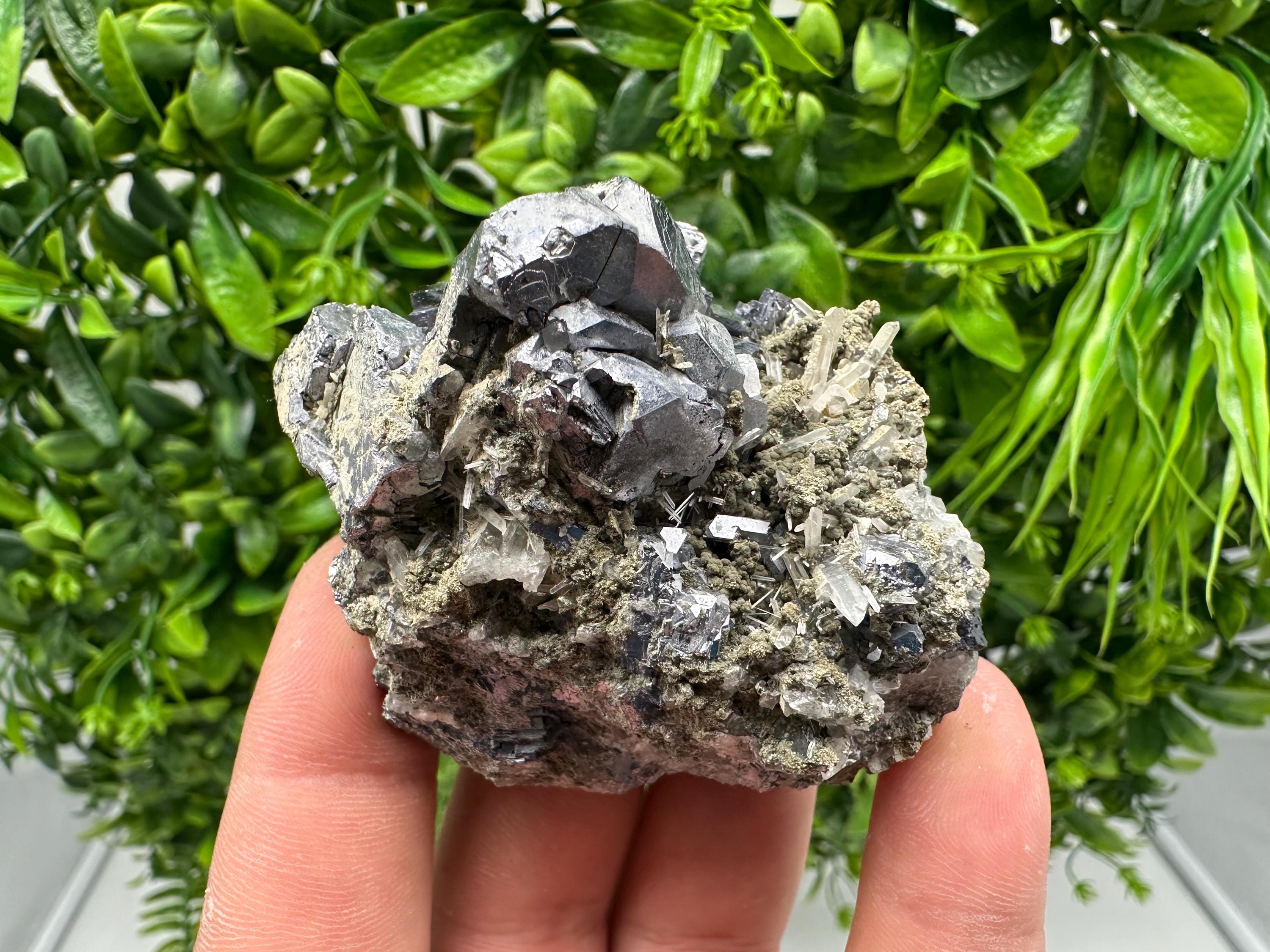 Lovely Galena on Quartz whit Calcite,Pyrite from Borieva mine,Madan,Bulgaria,Natural,Collection minral specimen,crystal,Metaphysical,Geology