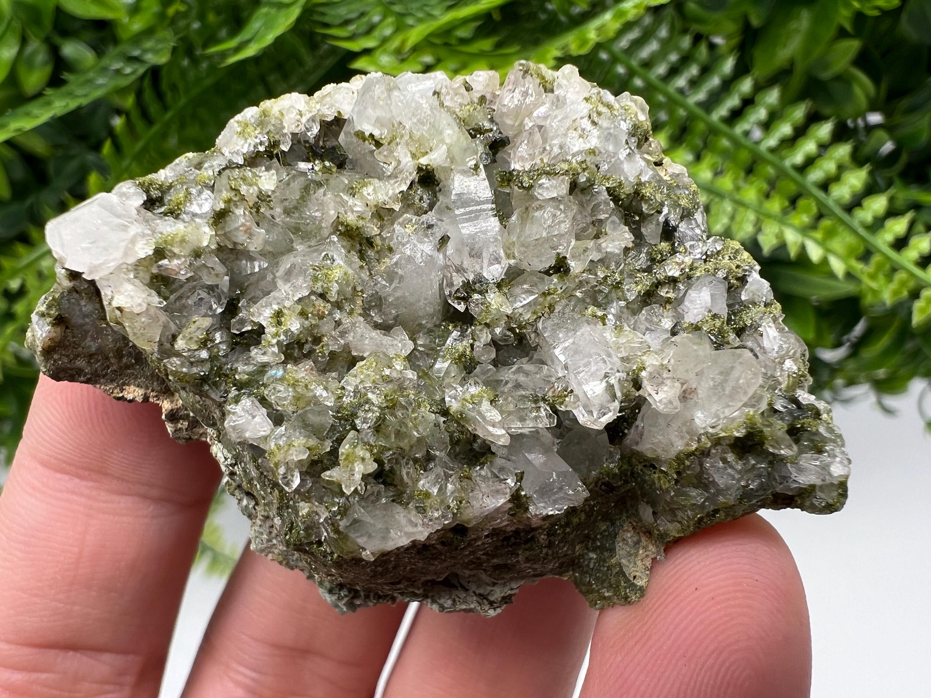 Stunning,Epidote with Quartz from Hakkari Turkey,Rainbow EPIDOTE,Mineral,Collection,Collection’s,GIFT,Epidote Crystal,Epidote from Turkey