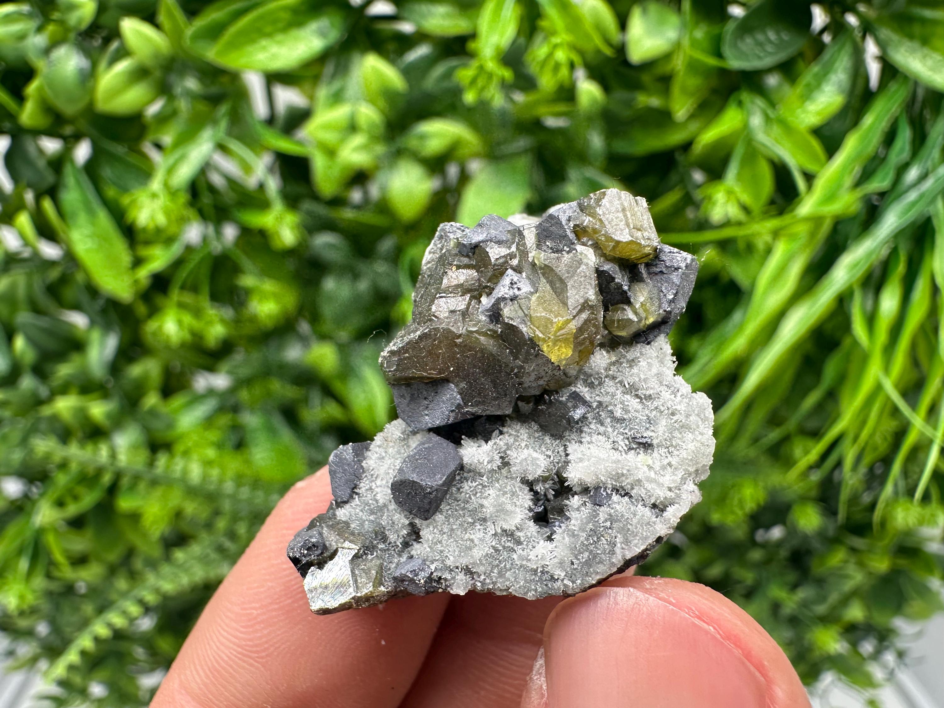 Transparent Sphalerite Gem: Rare Cleiophane Crystal, Bulgaria