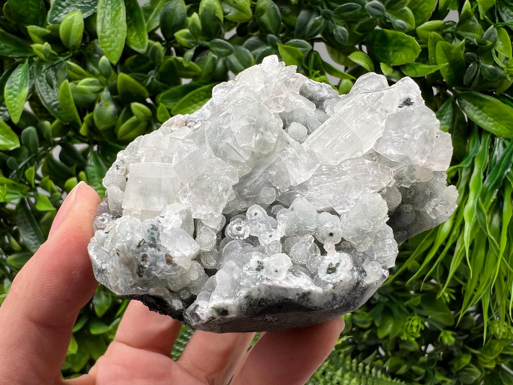STUNNING Transparent Apophyllite on Chalcedony,natural, collection minerals specimen,India Minerals,Crystal, Stone Mineral Specimens India