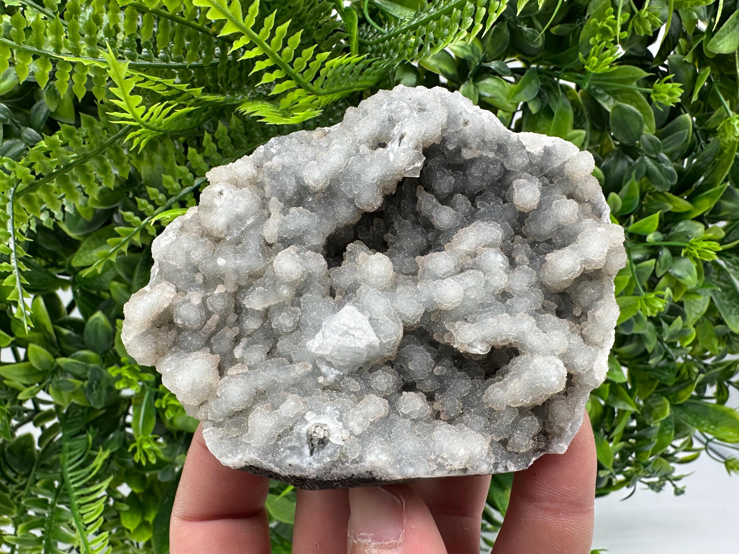 Natural Chalcedony Specimen, India Crystal, Home Decor (11/9/4.5cm)