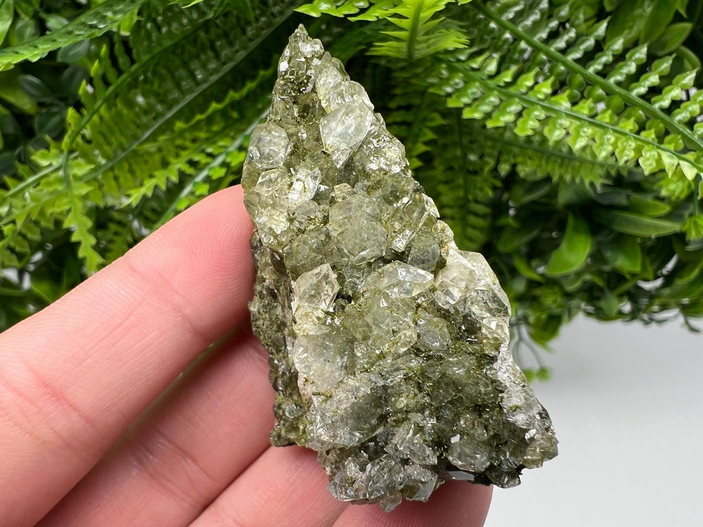 Stunning,Epidote with Quartz from Hakkari Turkey,Rainbow EPIDOTE,Mineral,Collection,Collection’s,GIFT,Epidote Crystal,Epidote from Turkey