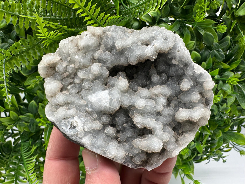 Natural Chalcedony Specimen, India Crystal, Home Decor (11/9/4.5cm)