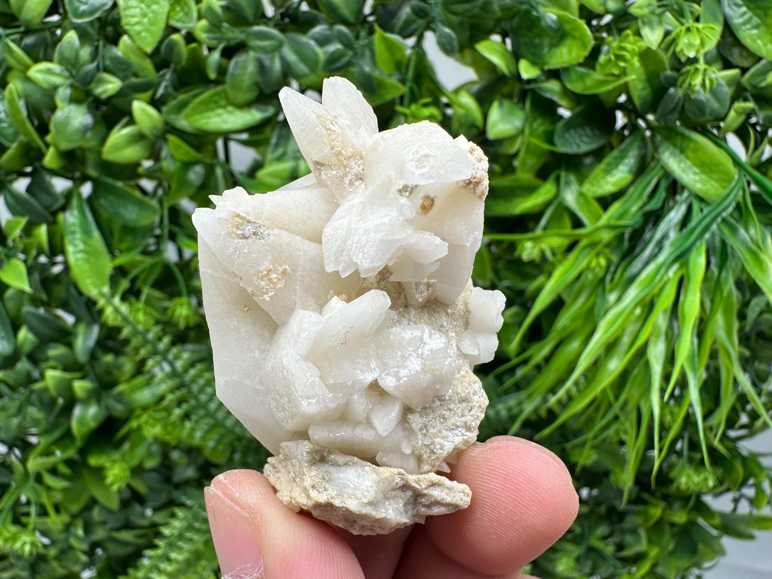 Calcite on Aragonite & Green Quartz: Djurcovo Mine, Bulgaria