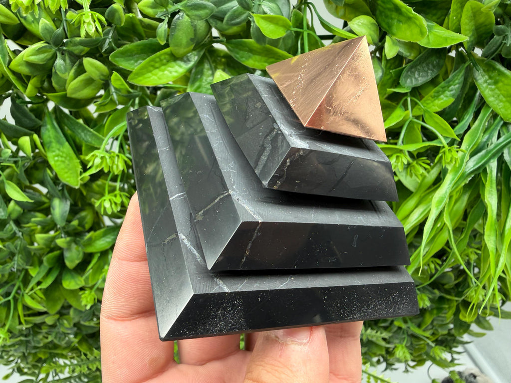 Polished Shungite Pyramid, Sacred Geometry, EMF Protection whit copper peak 8 cm