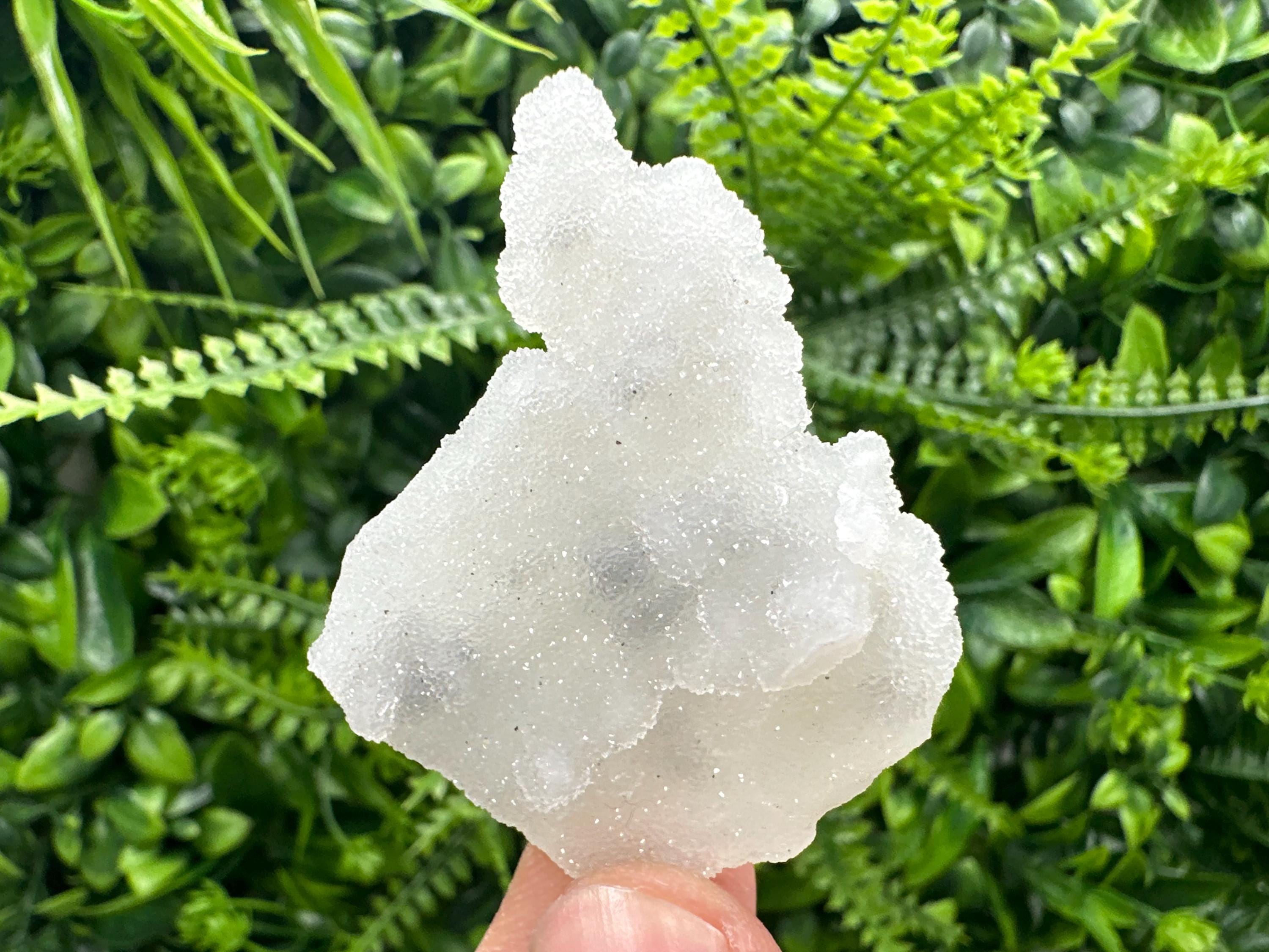 Quartz Chalcedony with Chlorite Inclusions, Home Decor Crystal (4/5/2 cm)