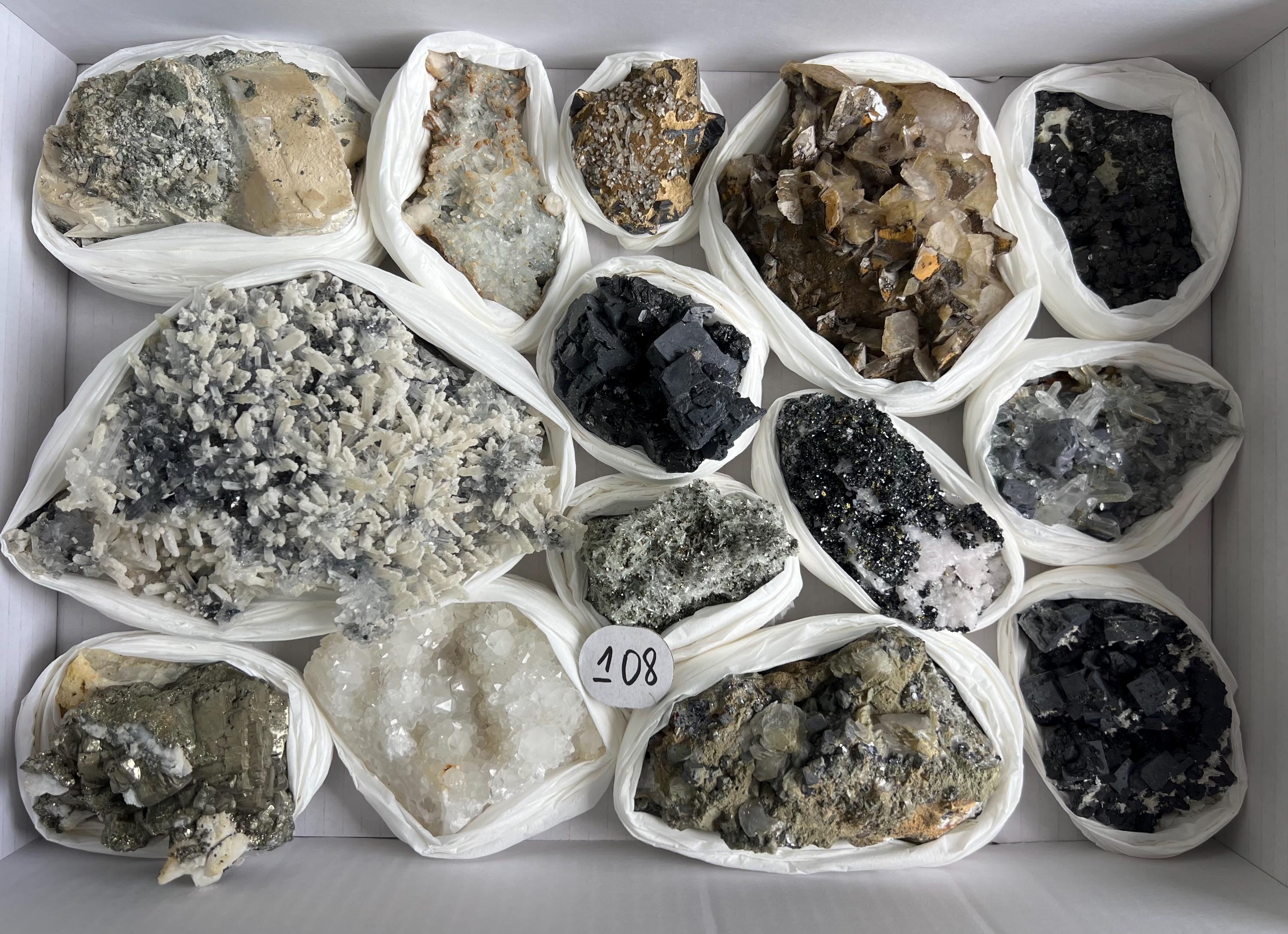 EXTRA LARGE Wonderful Set,wholesale mineral,crystal,wholesale box,wholesale specimen,gift,souvenir,wholesale minerals box,wholesale specimen