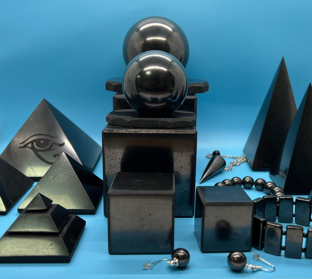 Shungite Pyramid: EMF & 5G Protection, Healing Crystal (7cm)