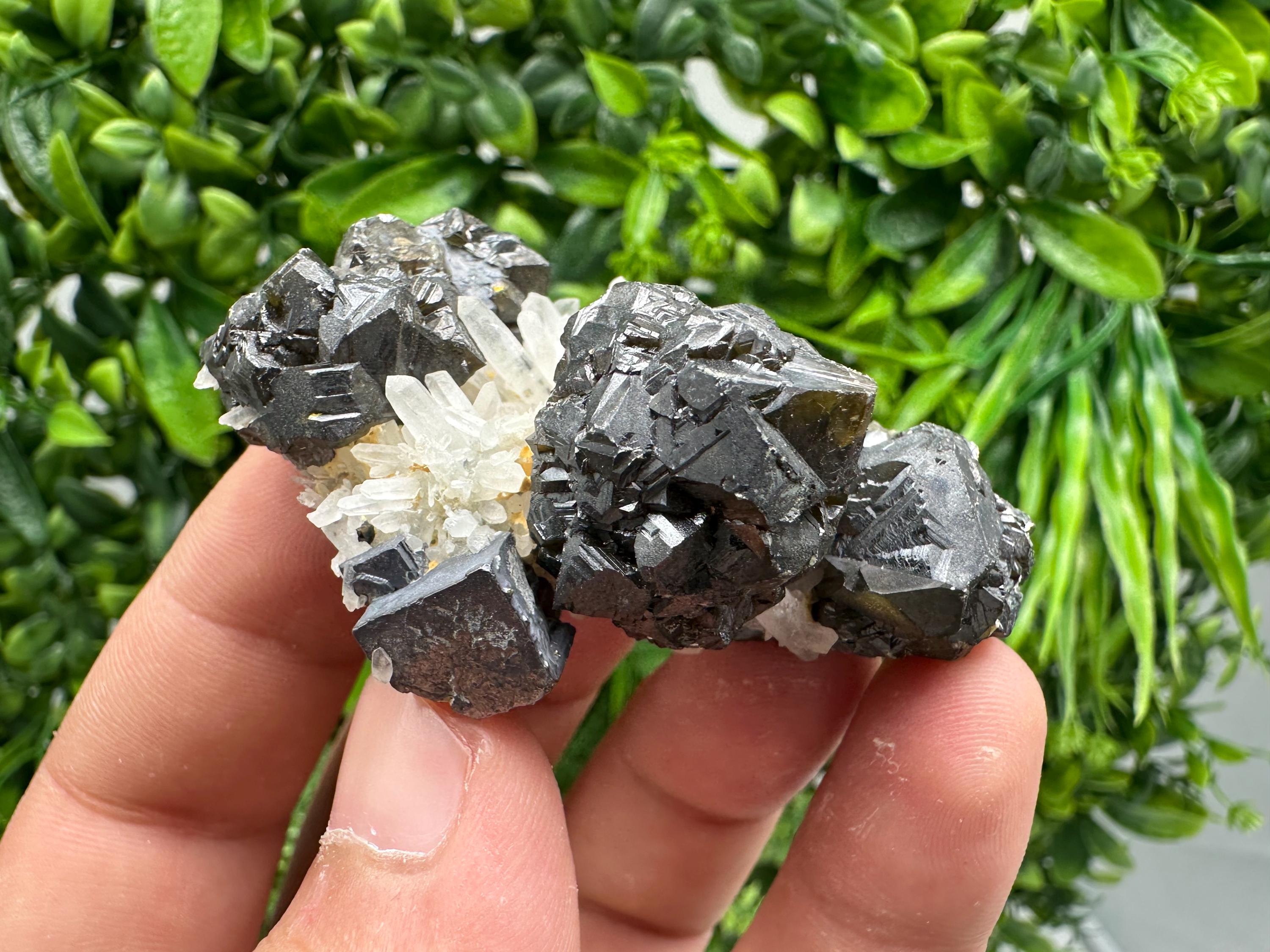 Stunning Sphalerite GEM Cleiopfane rare transparent green Colour natural minerals souvenir crystal gift collection stone 9th September mine