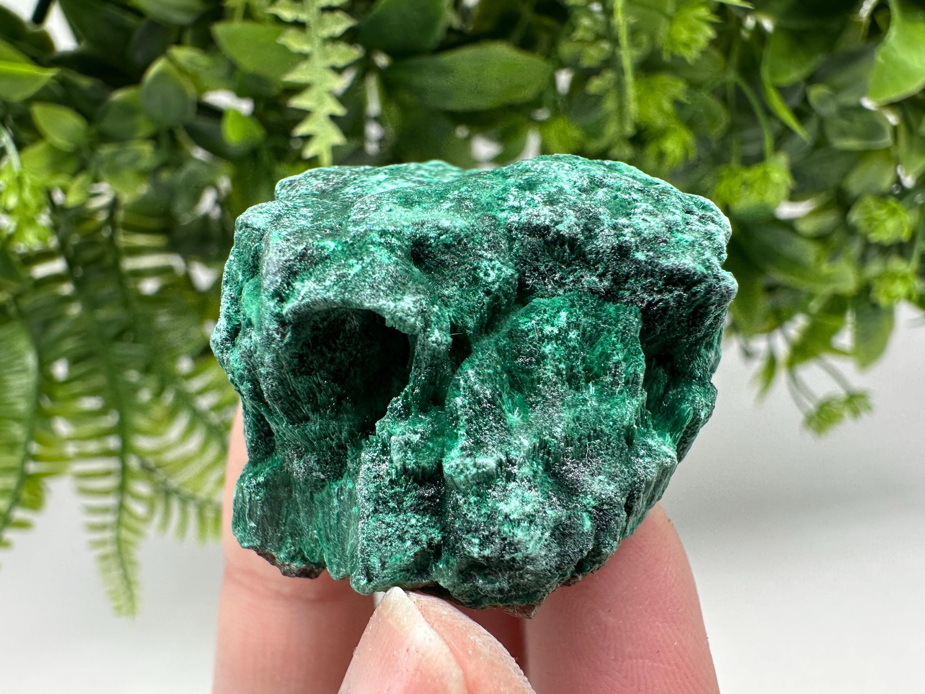 Polished Malachite Crystal from Congo, Natural Green Specimen, Chakra Stone