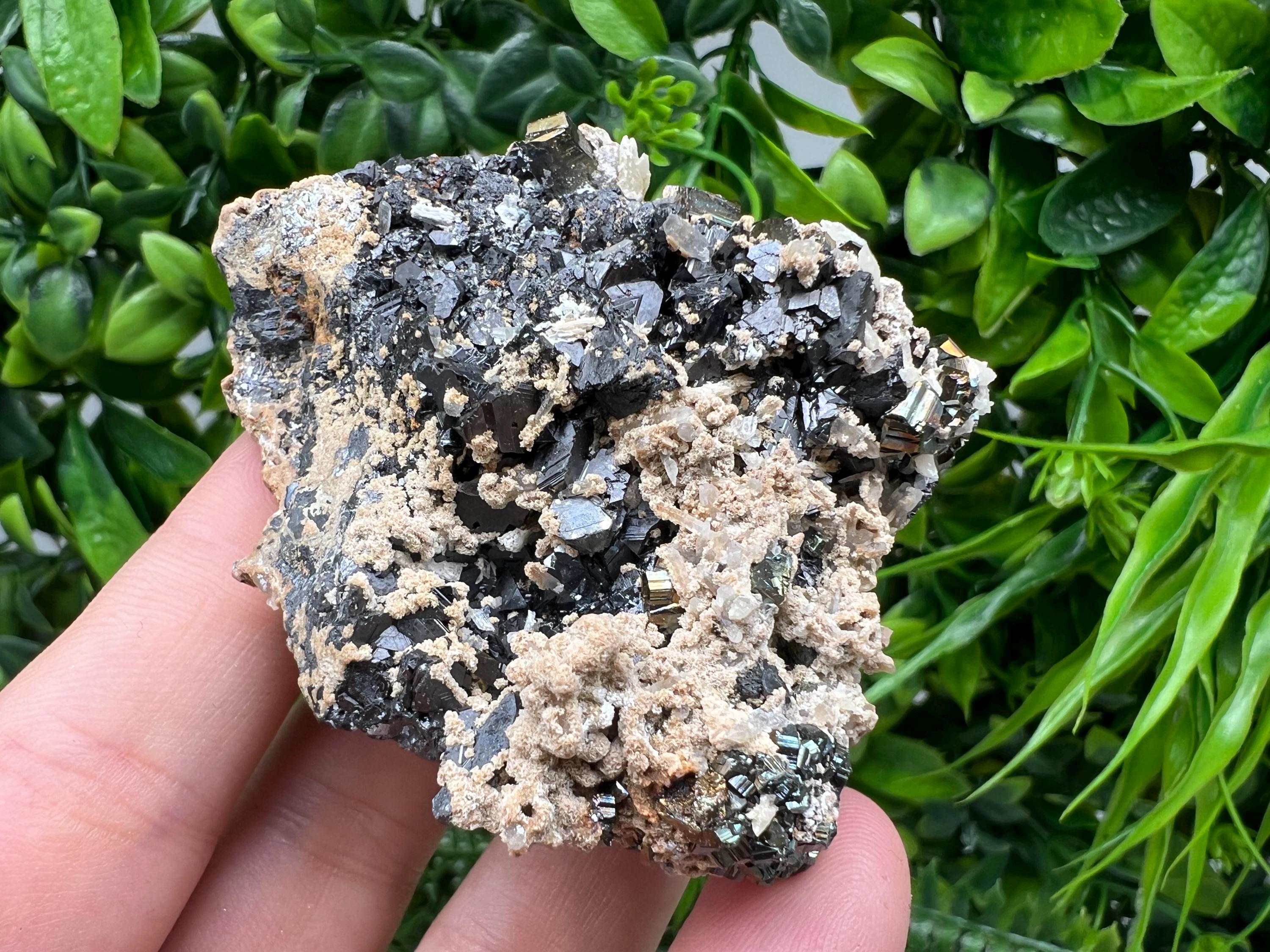 Stunning Quartz whit Siderite,Sphalerite,Hematite from 9th September mine,natural,collectible mineral specimen,home decor stone,gift,crystal