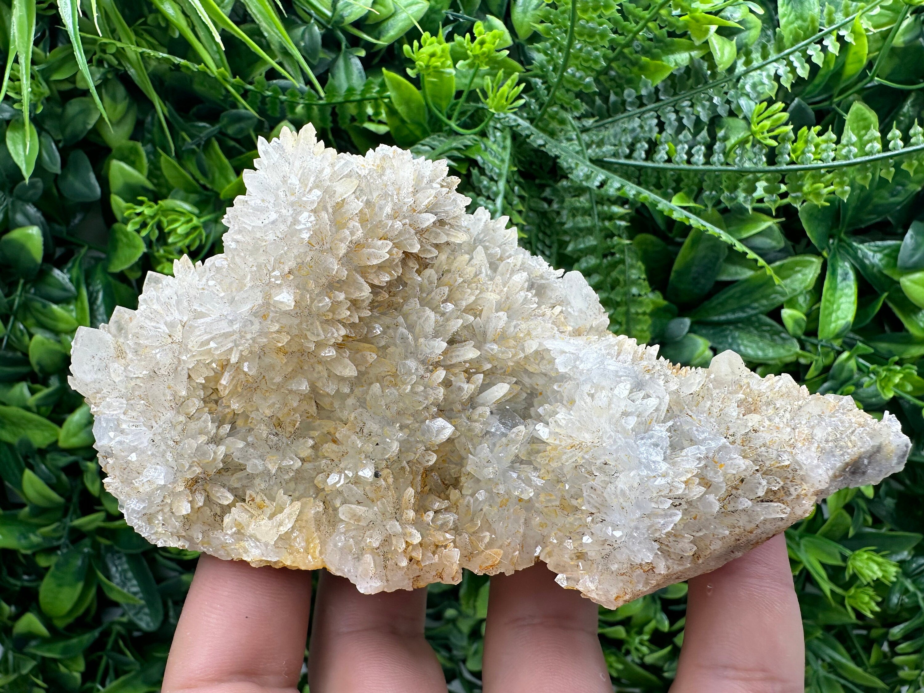 Quartz with Limonite and Iron Oxide, Crystal Home Decor (15/8/6 cm)