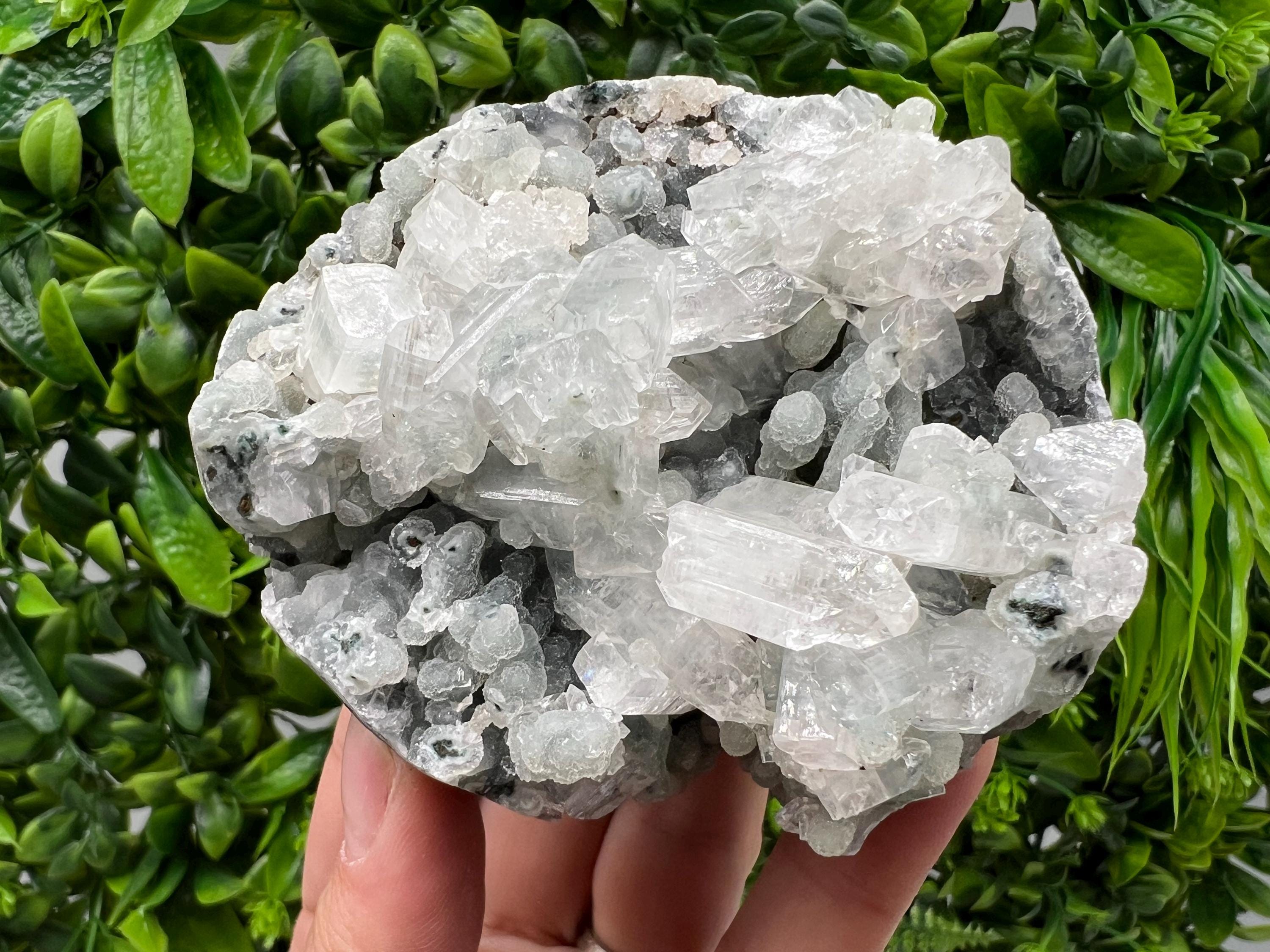 STUNNING Transparent Apophyllite on Chalcedony,natural, collection minerals specimen,India Minerals,Crystal, Stone Mineral Specimens India
