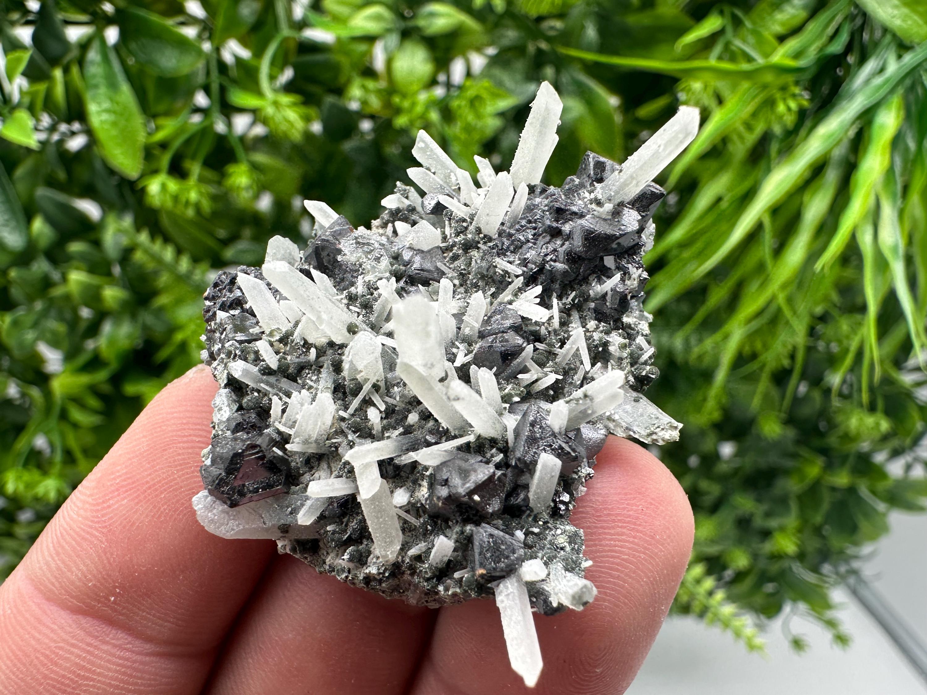 Wonderful Sphalerite on Quartz,From Borieva mine,Bulgaria,natural mineral,collection crystal,home decor stone,rare cluster,gift,souvenir
