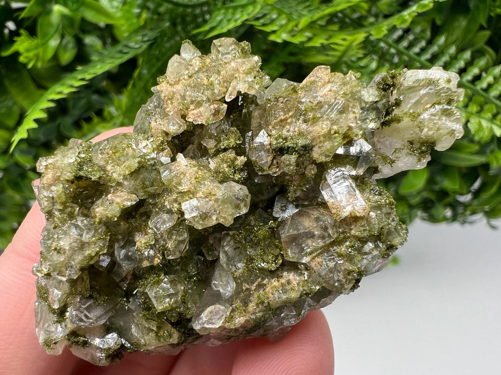 Stunning,Epidote with Quartz from Hakkari Turkey,Rainbow EPIDOTE,Mineral,Collection,Collection’s,GIFT,Epidote Crystal,Epidote from Turkey