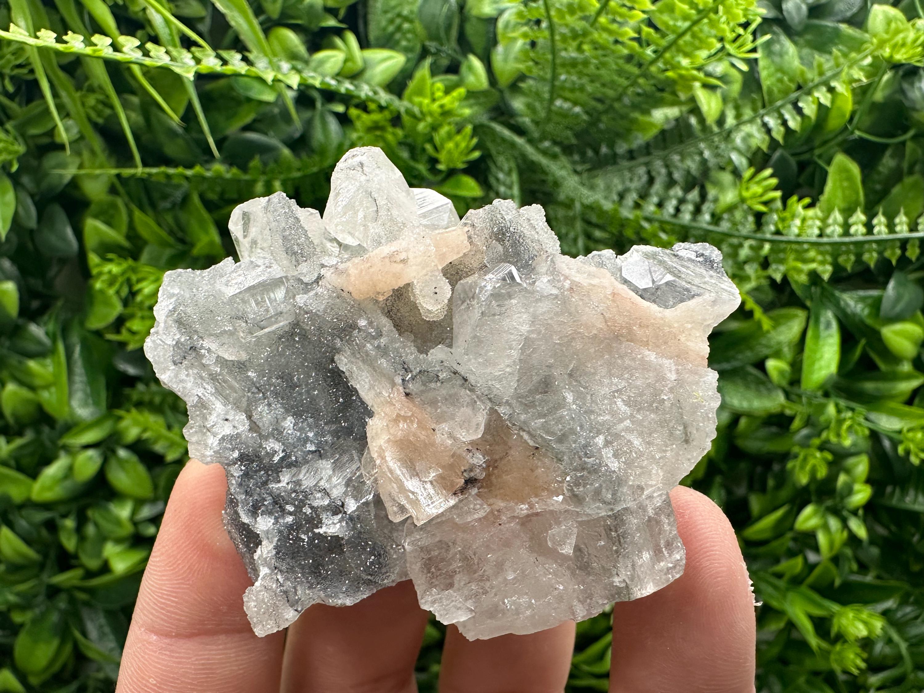 Apophyllite Stilbite on Chalcedony, India Mineral Specimen (6.5/6.5/3.5cm)