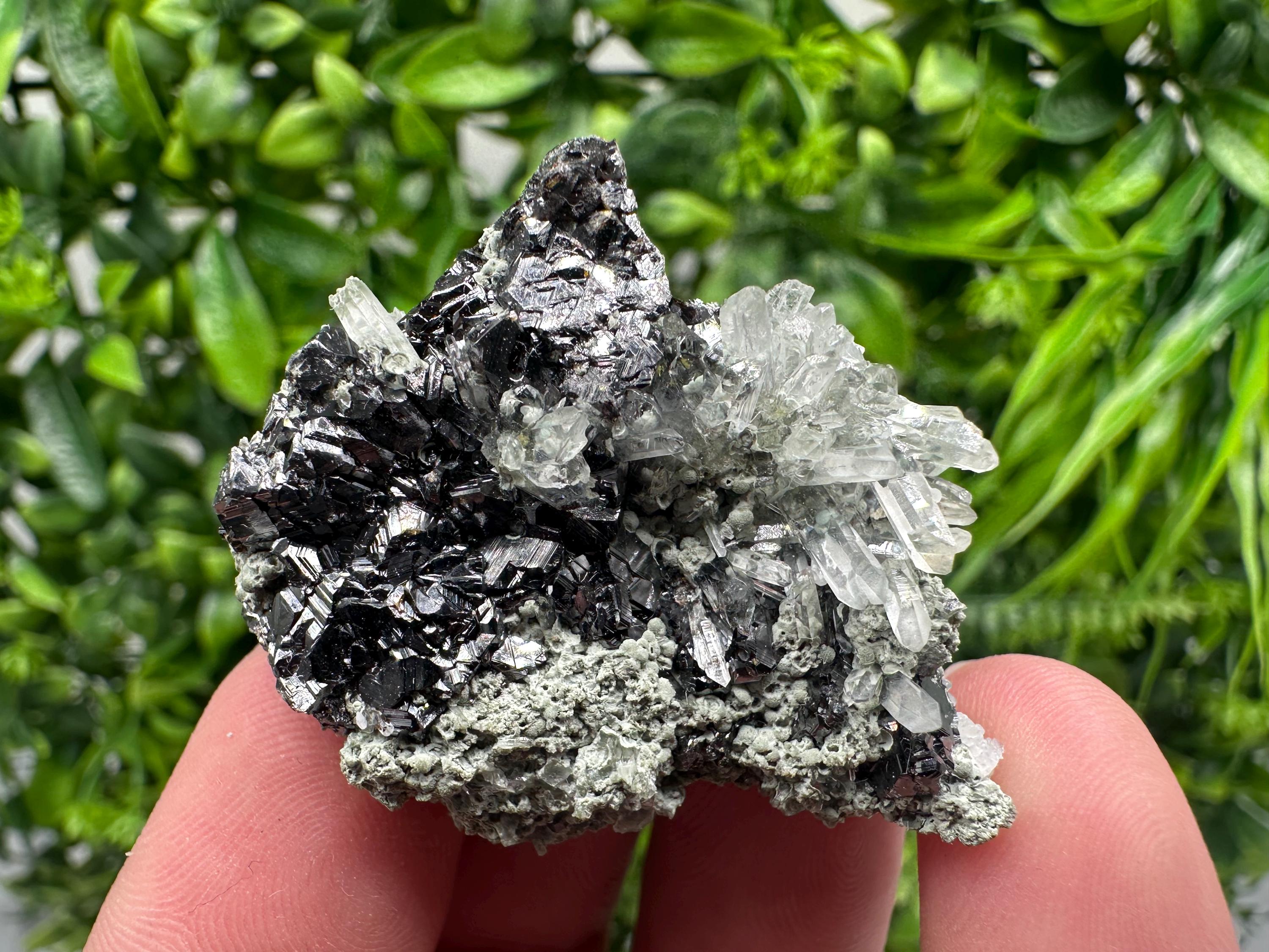 Aesthetic bigger Sphalerite whit Chlorite from Borieva mine Madan Bulgaria natural minerals souvenir crystal gift home decor stone rock