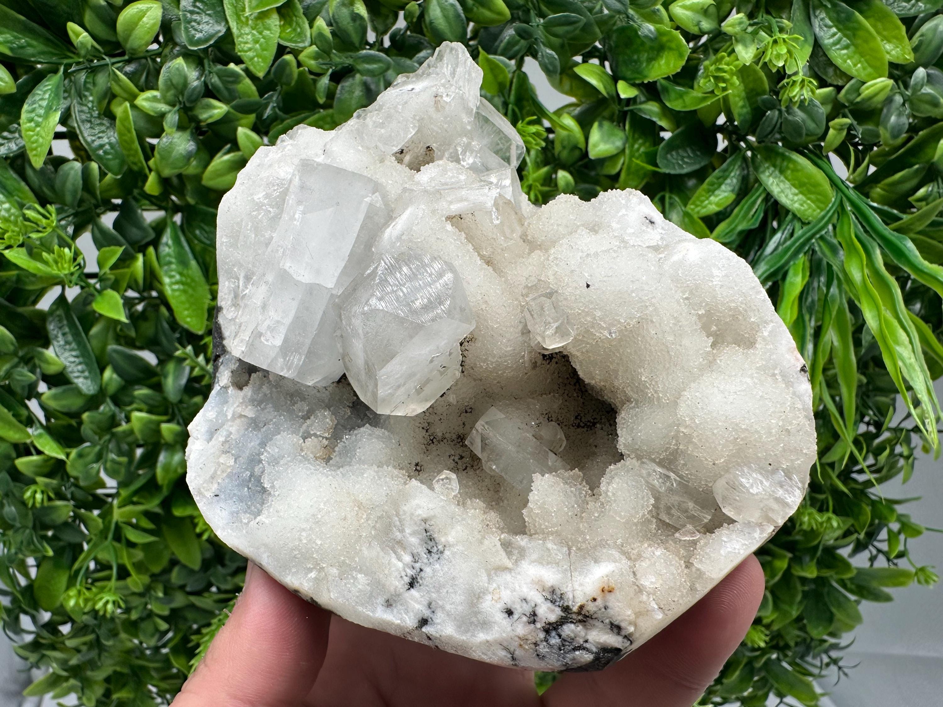 STUNNING Transparent Apophyllite on Chalcedony,natural, collection minerals specimen,India Minerals,Crystal, Stone Mineral Specimens India