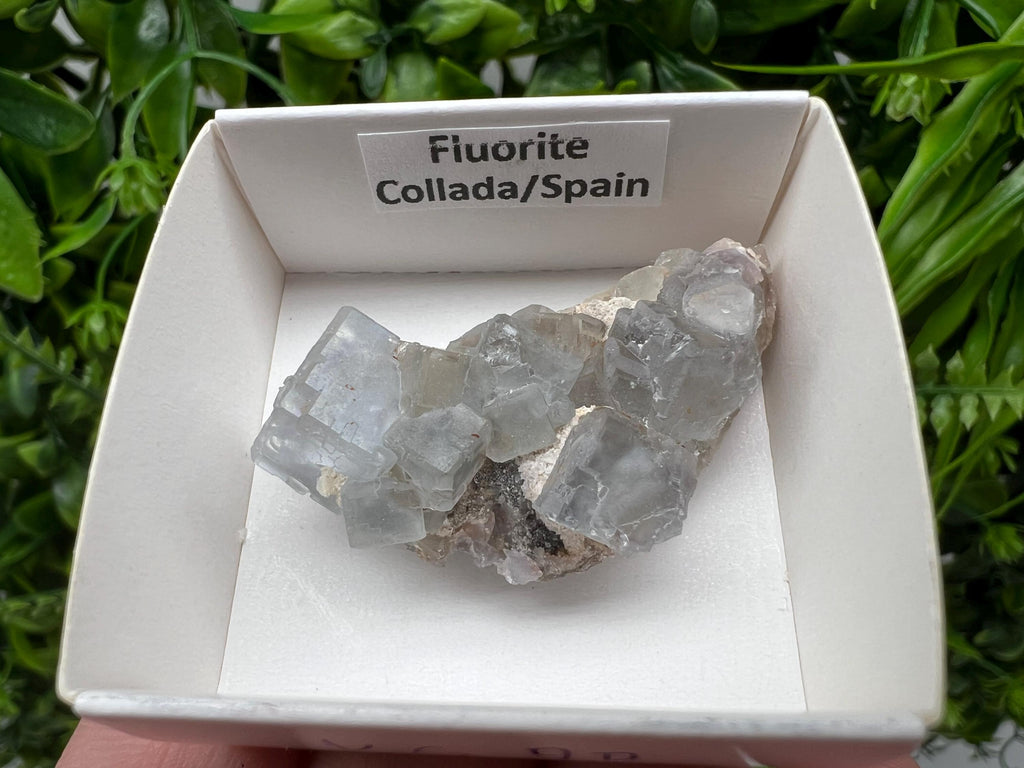 Raw Green Fluorite Cluster, Meditation Stone (4/2.5 CM)