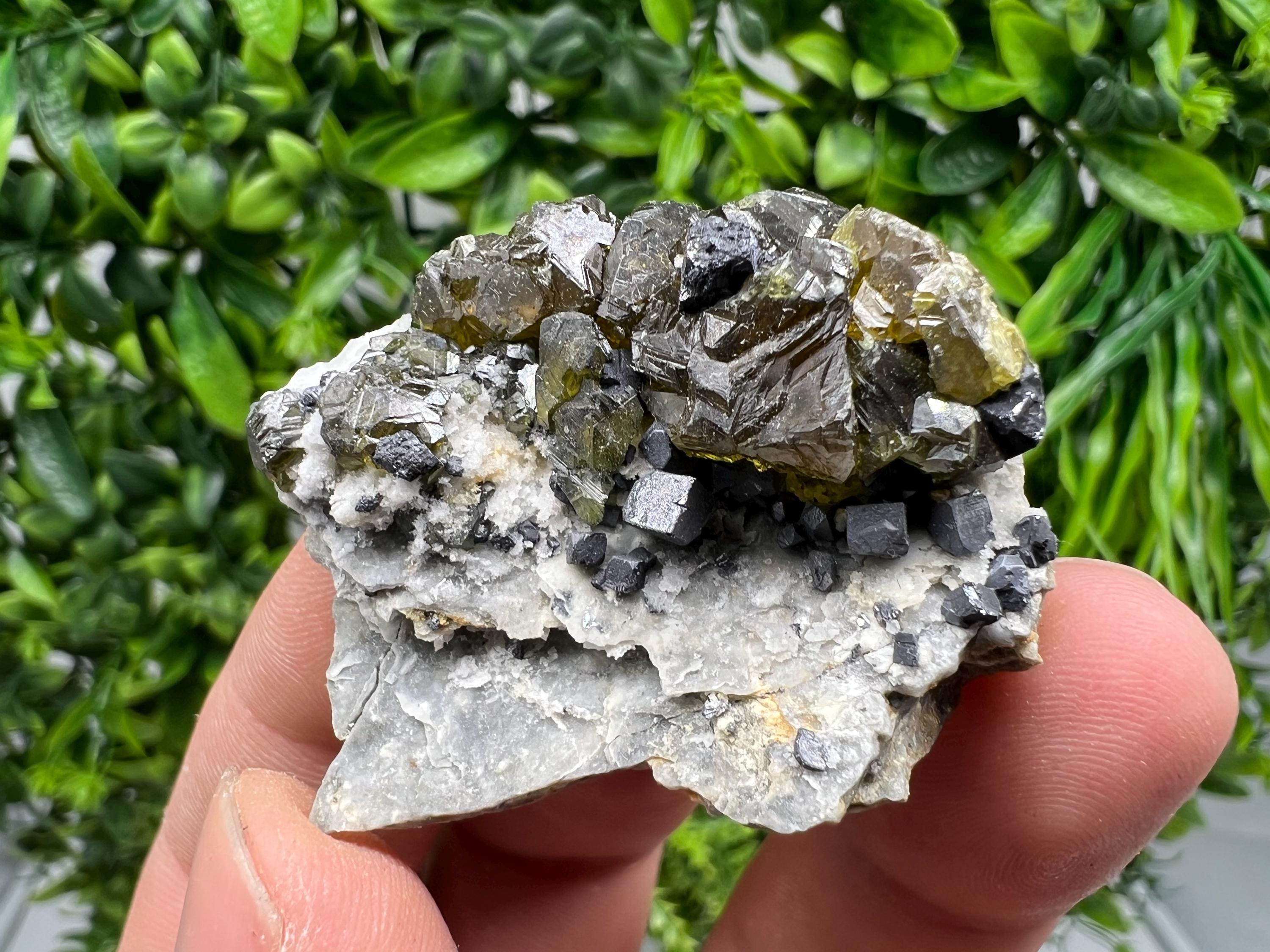 Stunning Sphalerite GEM Cleiopfane rare transparent green Colour natural minerals souvenir crystal gift collection stone 9th September mine