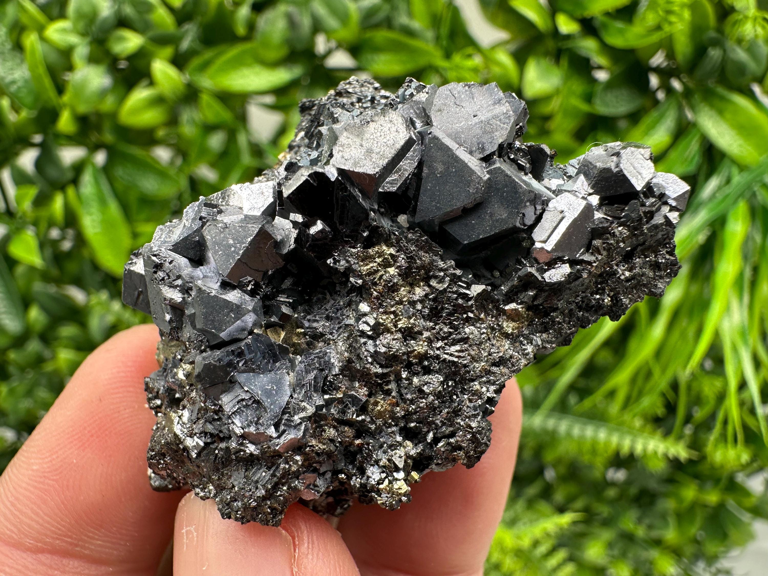 Aesthetic Sphalerite,Galena whit Chlorite from Borieva mine Madan Bulgaria natural minerals souvenir crystal gift home decor stone rock