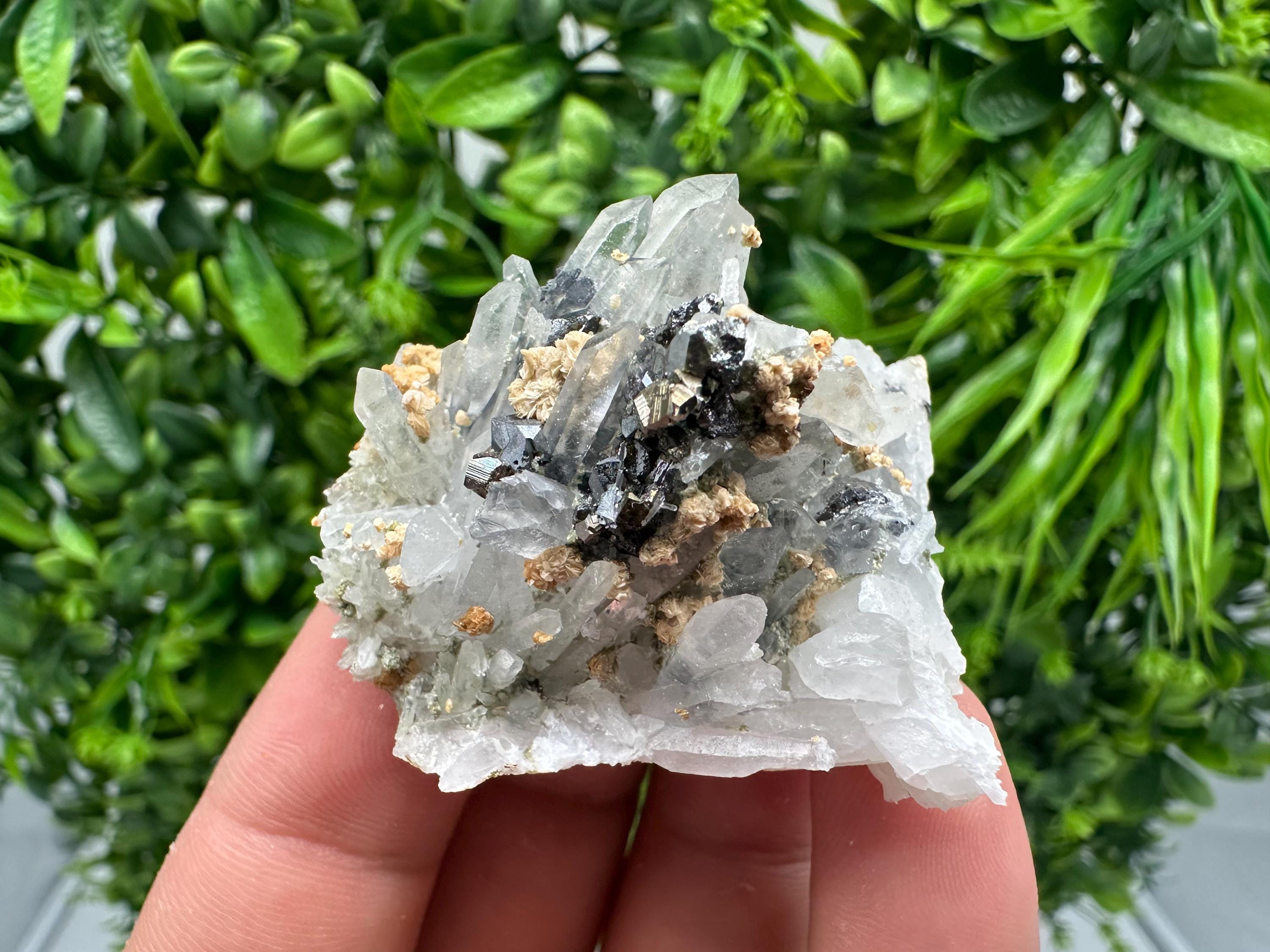 Stunning Quartz whit Sphalerite,Hematite,Iron oxide from 9th September mine,natural,collectible mineral specimen,home decor stone,gift,cryst