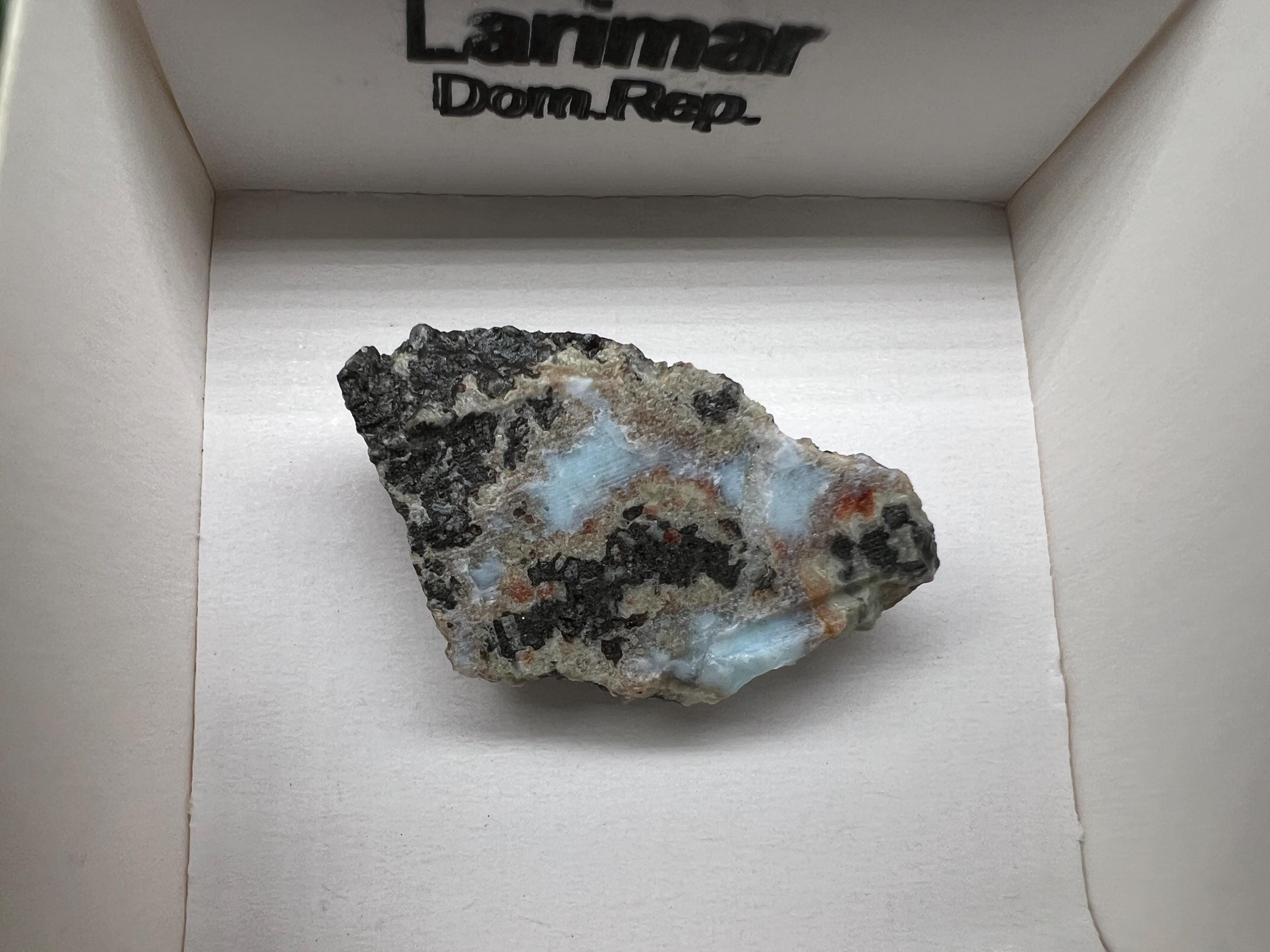 Rare Raw LARIMAR,mineral specimen,collection crystal,minerals,Larimat crystal,from Dom.Rep.,rare raw Larimat,home decor,wholesale cluste