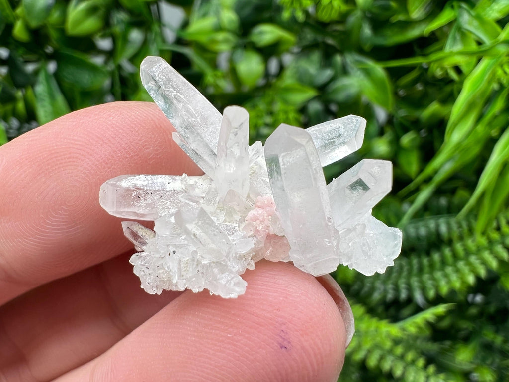 Lovely specimen Green Quartz inclusions Chlorite and Sphalerite/ Natural minerals/ Souvenir crystal gift minerals famous 9th September/Madan