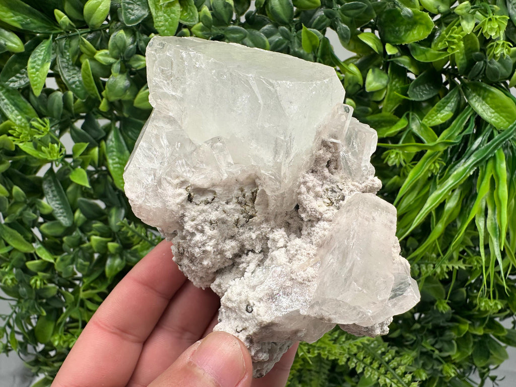 STUNNING Transparent Apophyllite on Chalcedony,natural, collection minerals specimen,India Minerals,Crystal, Stone Mineral Specimens India
